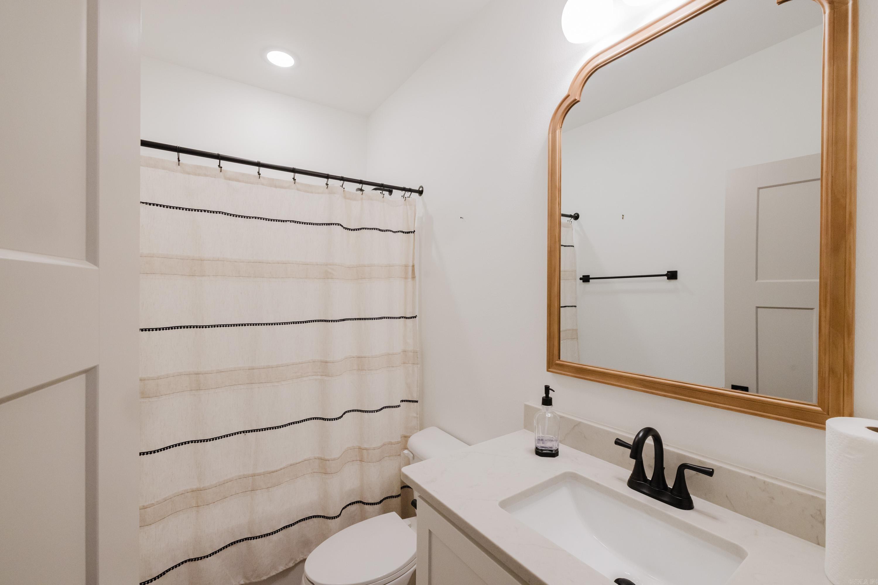 229 A Street Property Photo 32