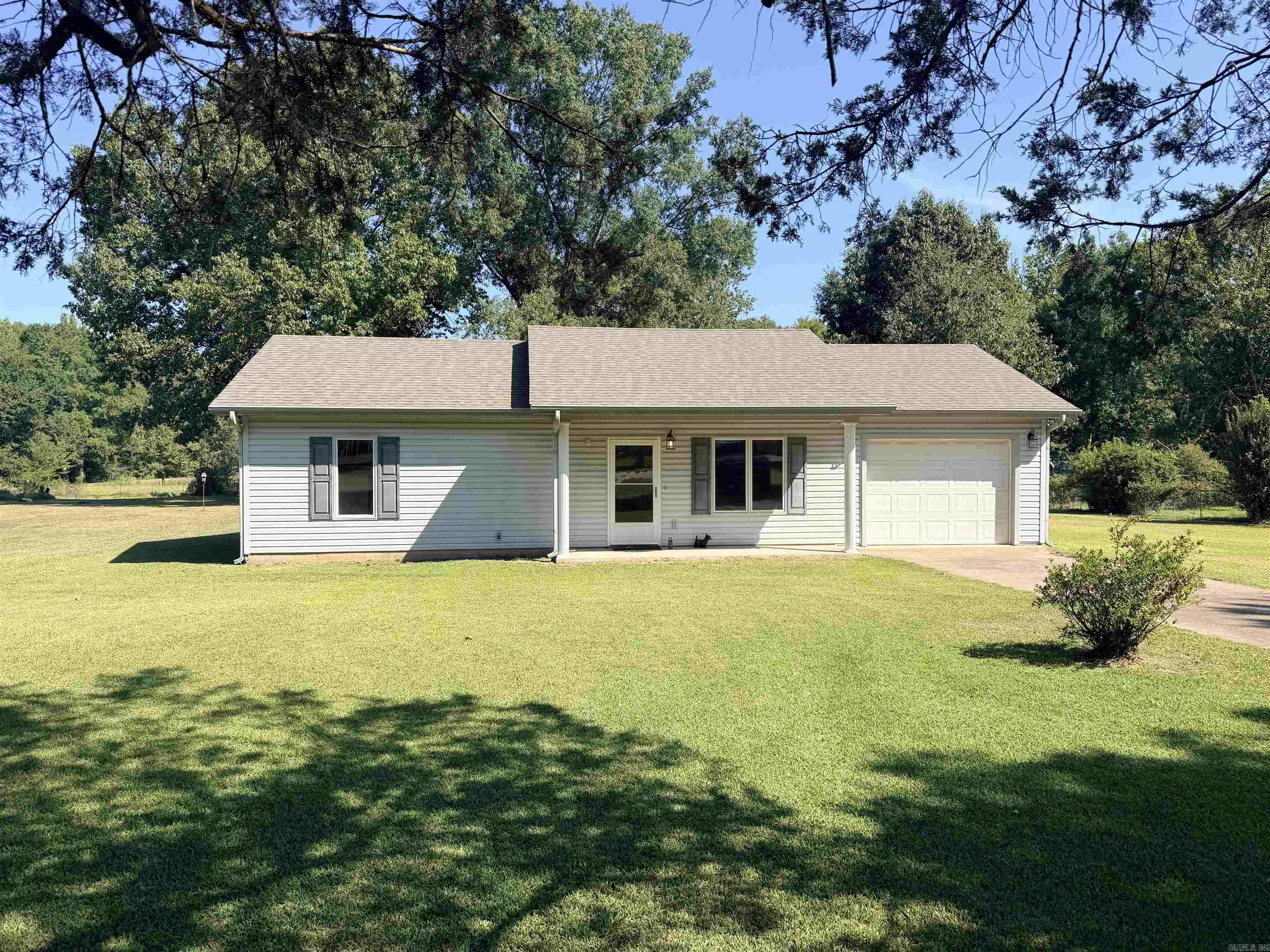 5802 Hawkins Loop Property Photo 1