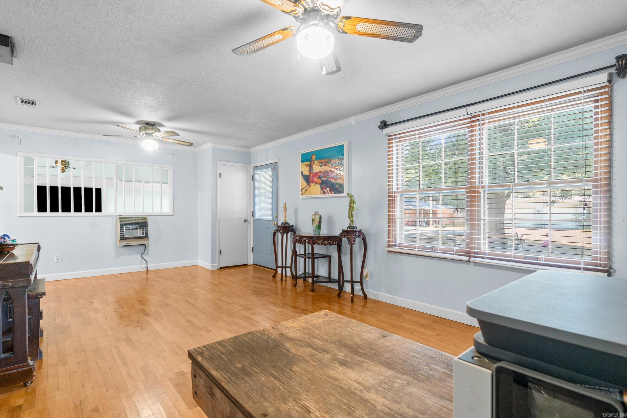 128 Circle Drive Property Photo 4
