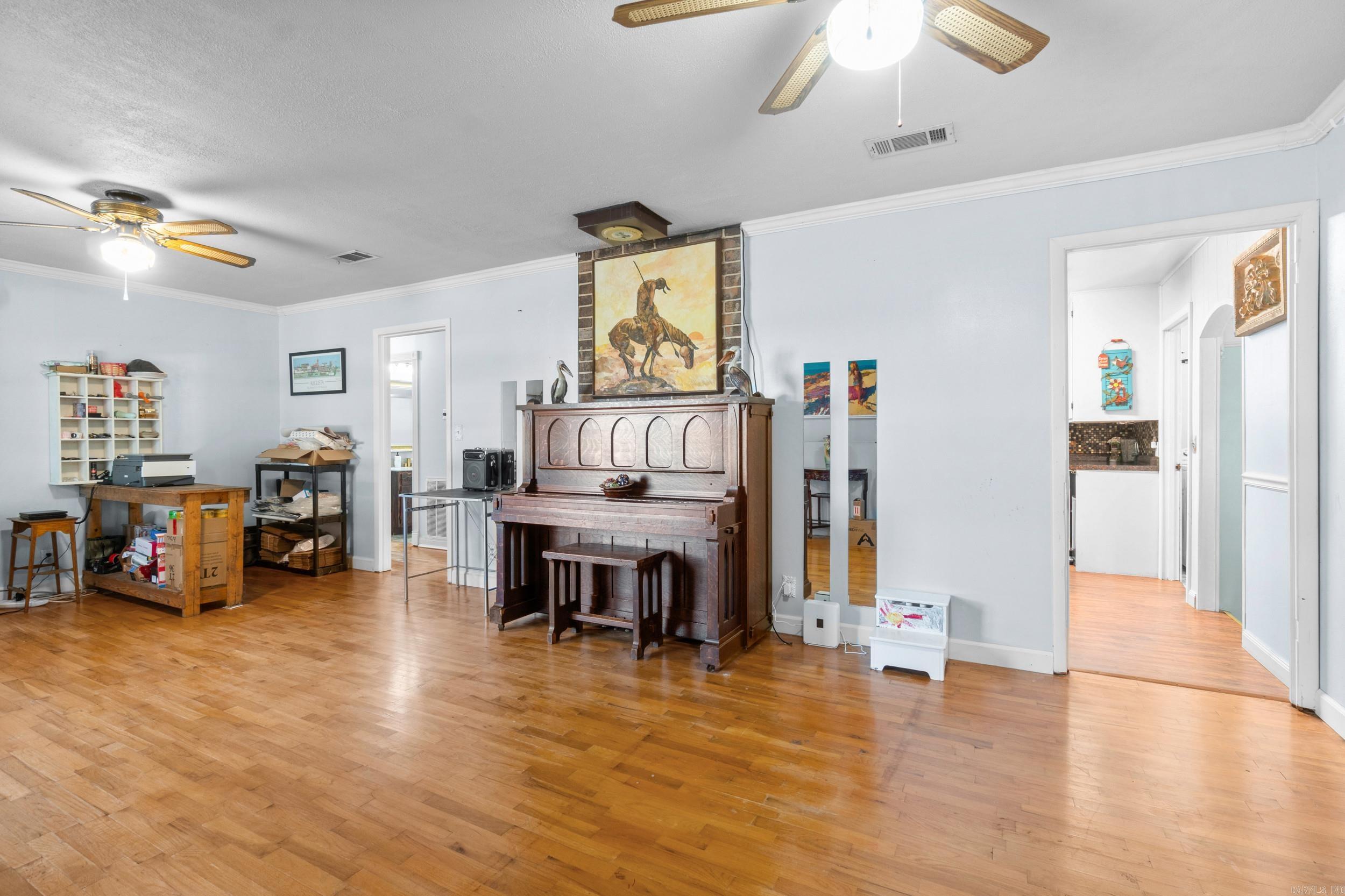 128 Circle Drive Property Photo 5