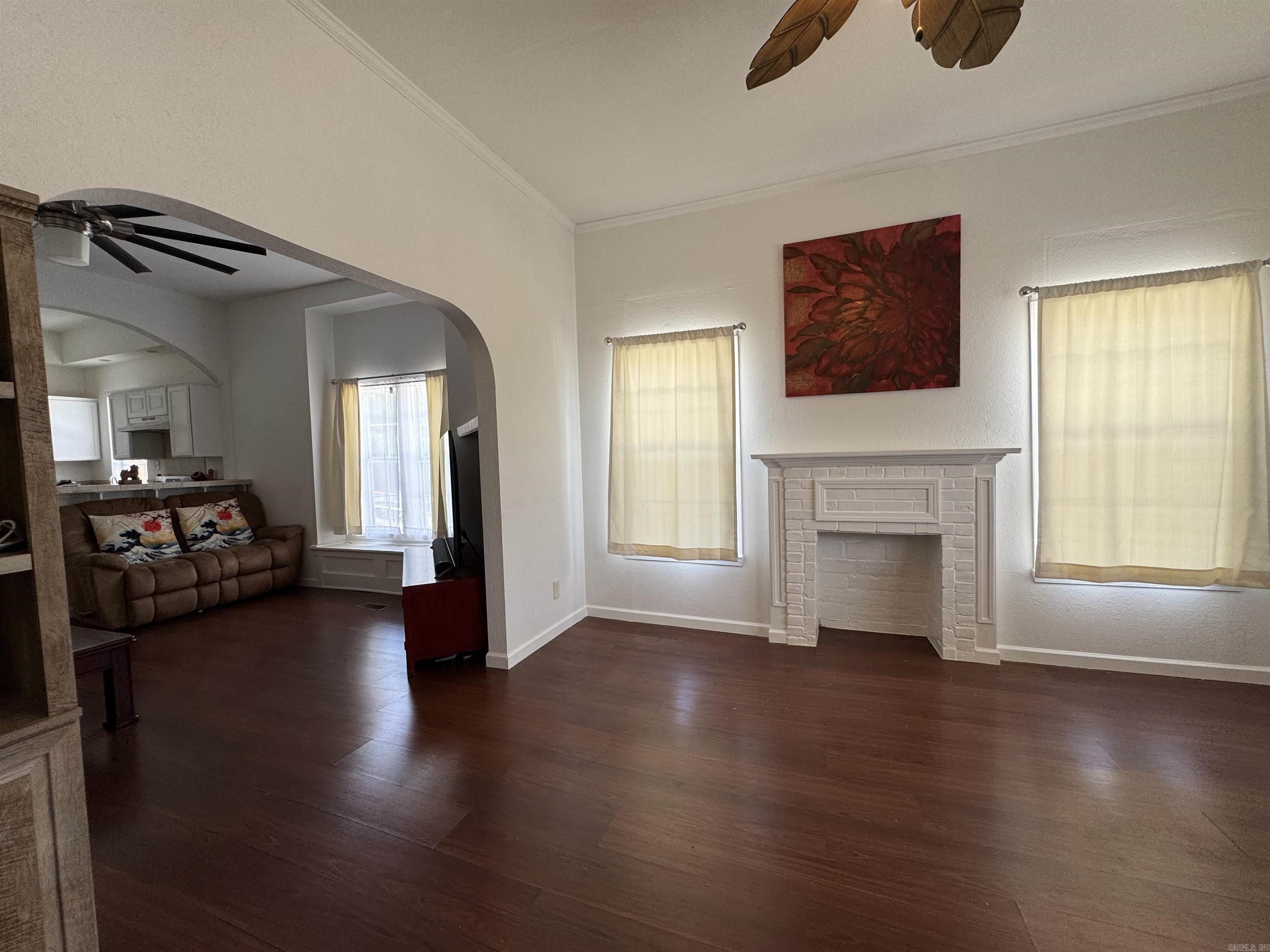 2714 S Spring Street Property Photo 13