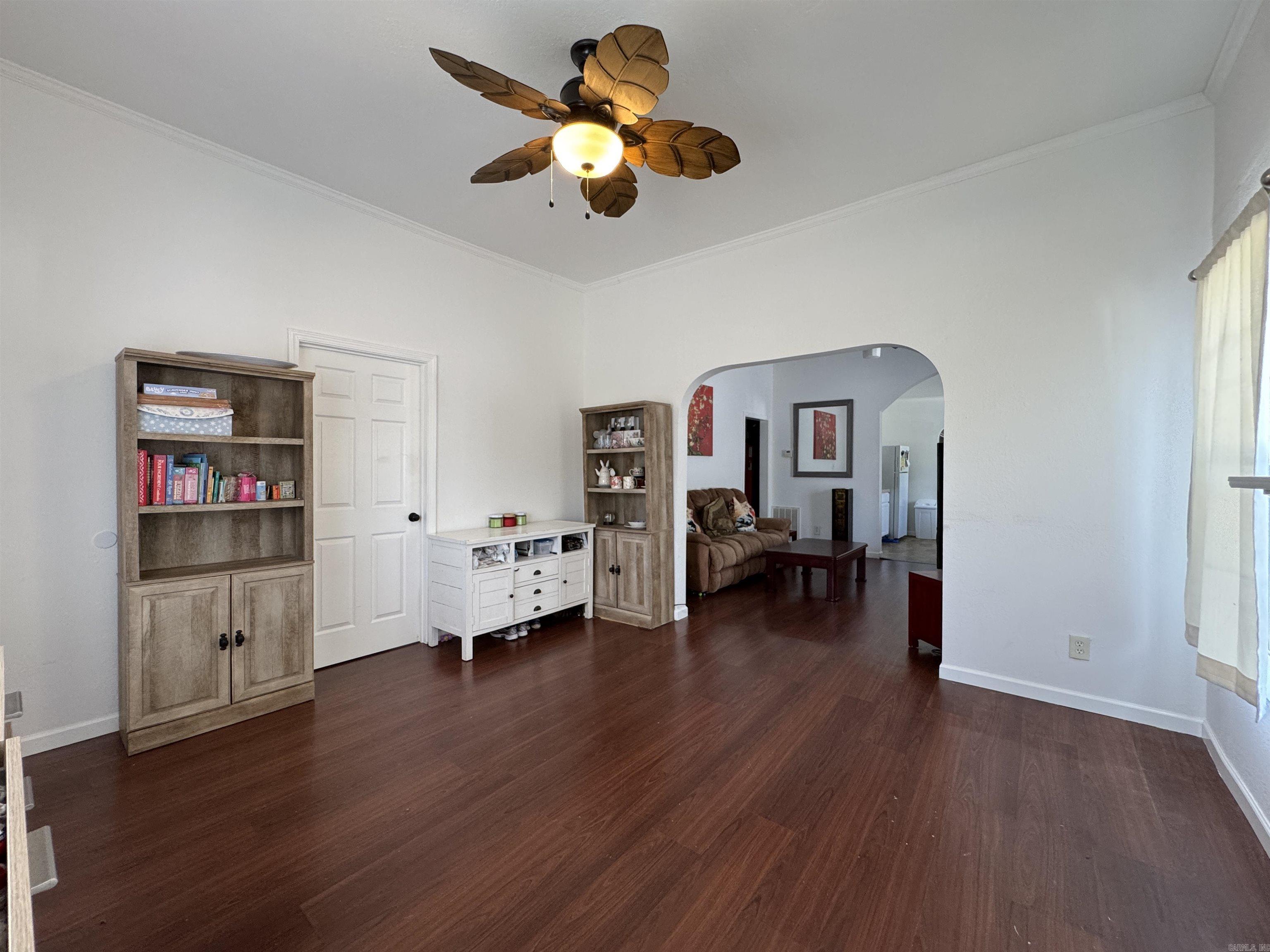 2714 S Spring Street Property Photo 15