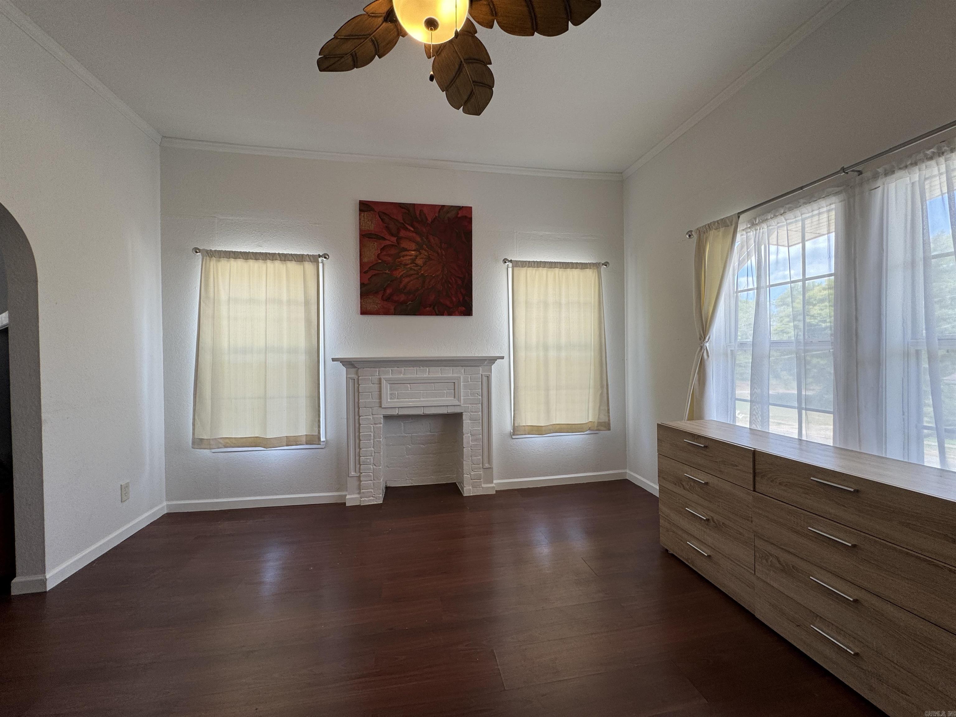 2714 S Spring Street Property Photo 17