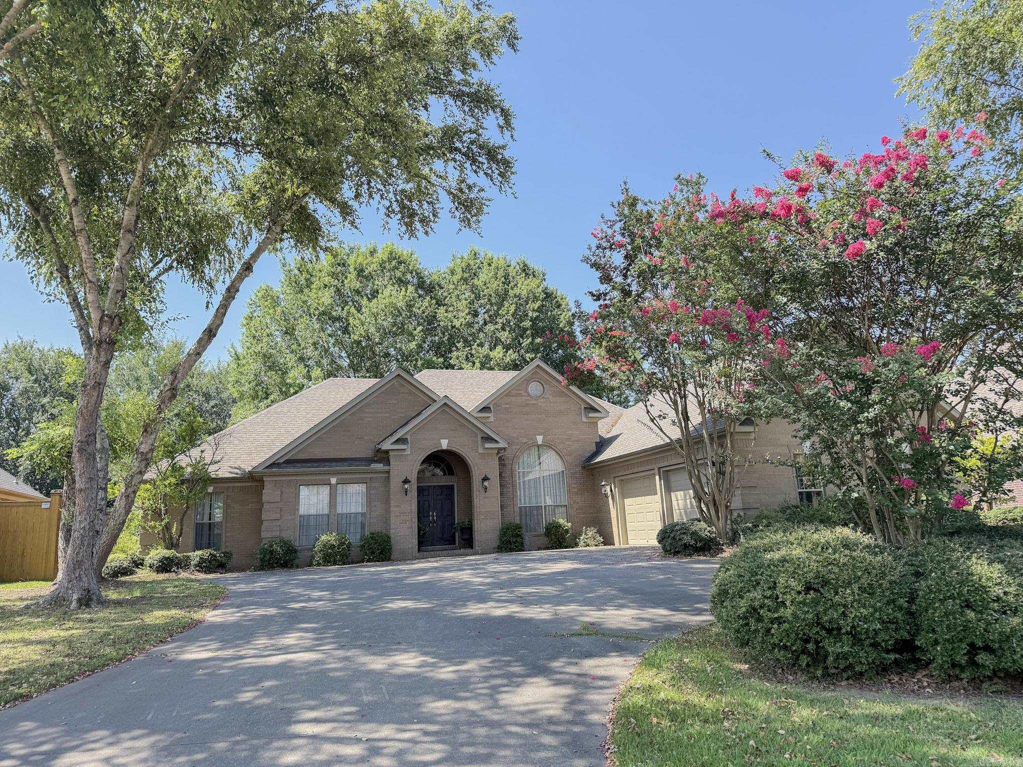 4435 Tree House Drive Property Photo 1