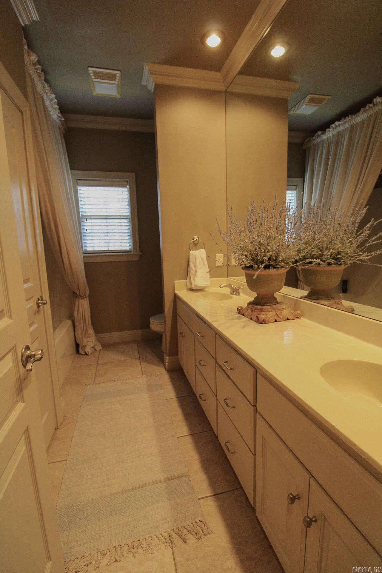 4435 Tree House Drive Property Photo 11