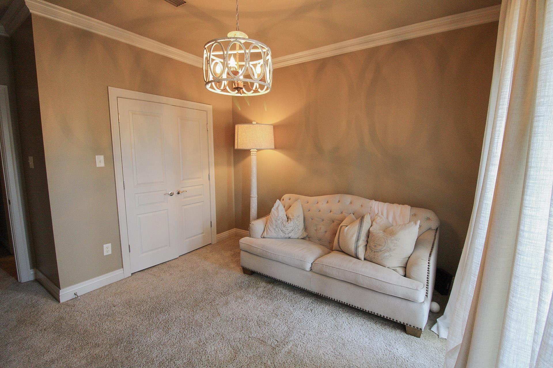 4435 Tree House Drive Property Photo 14