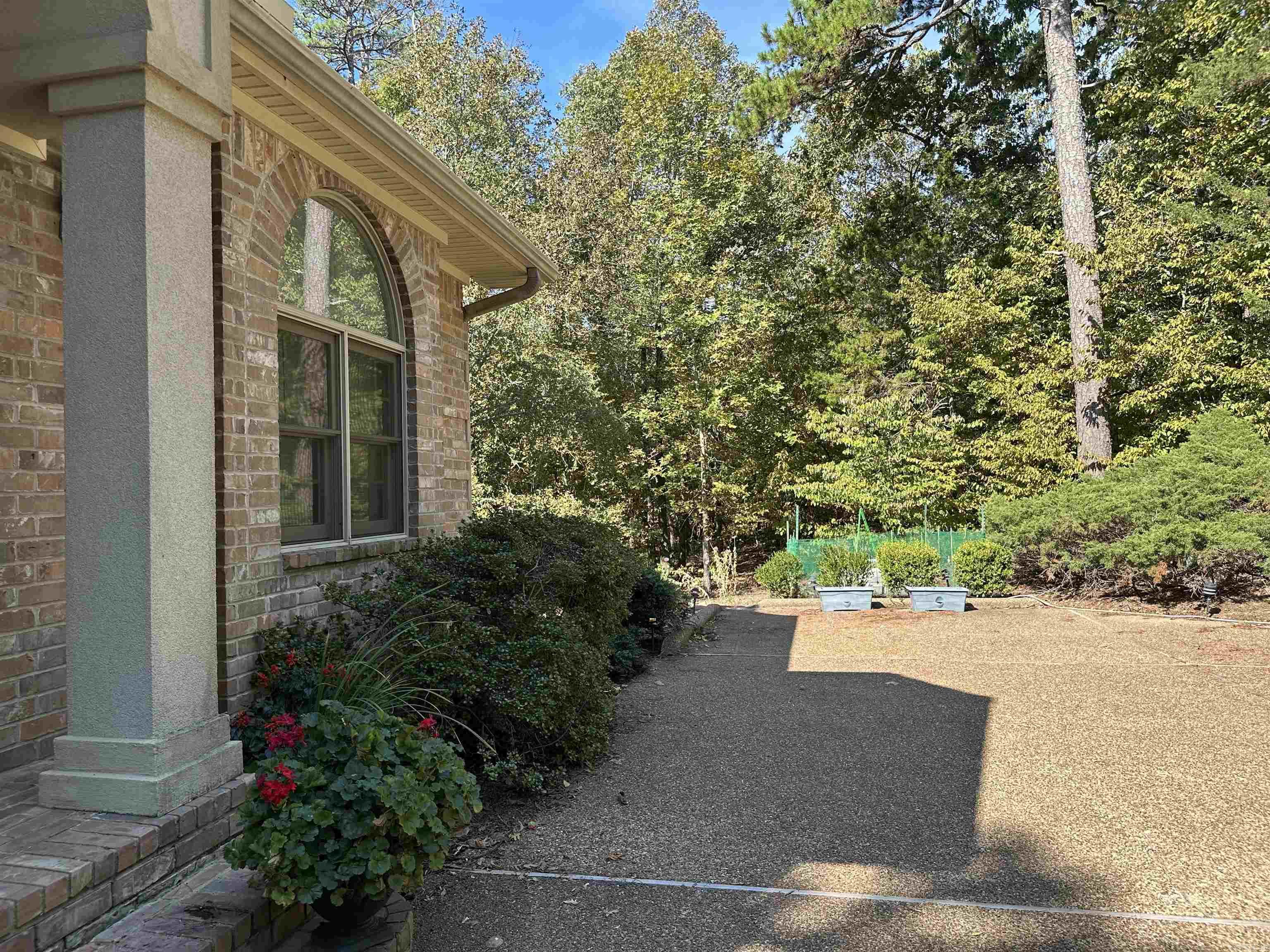 6 Cabrillear Ln Lane Property Photo 2