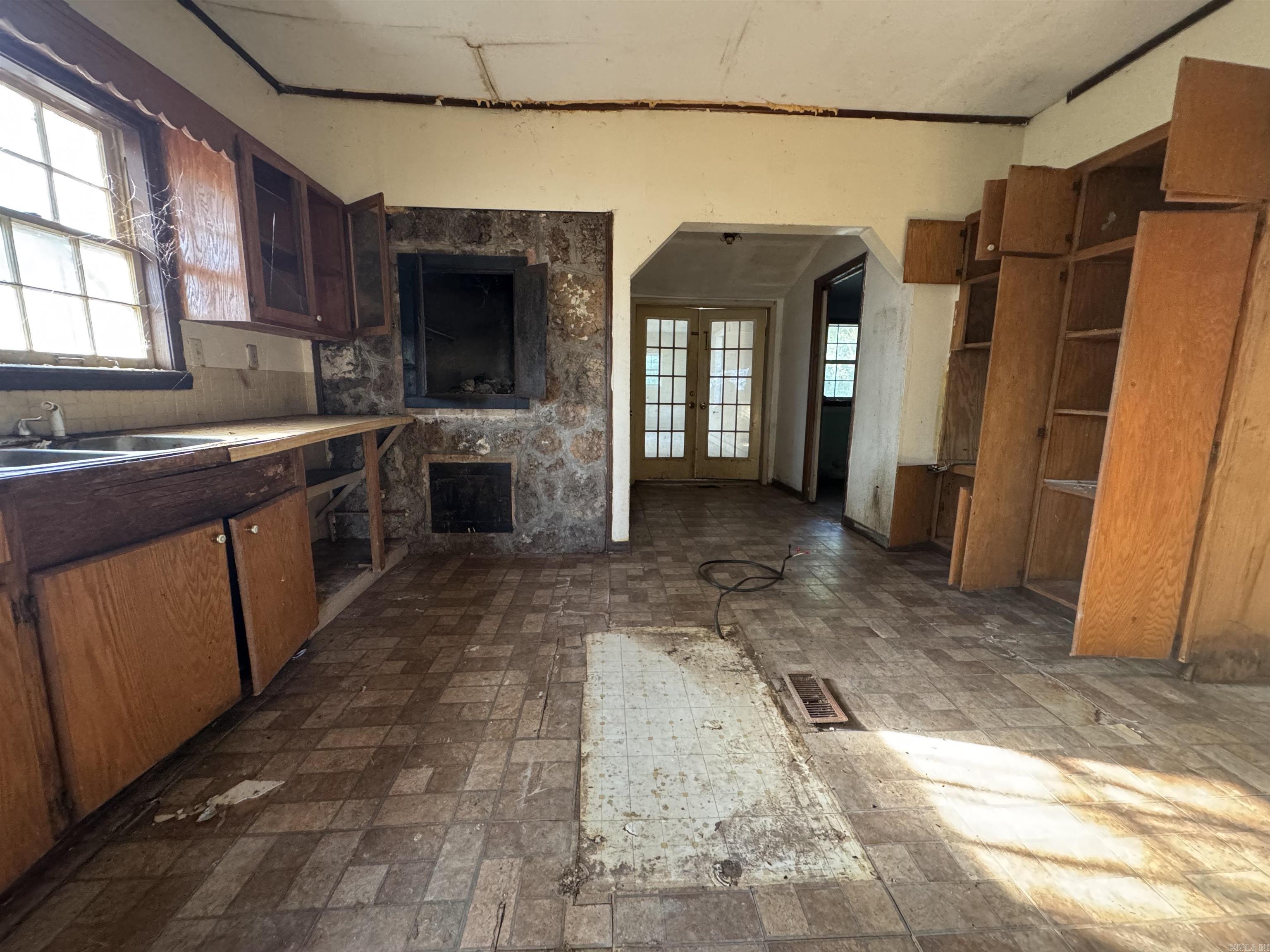 2 Triangle Lane Property Photo 10