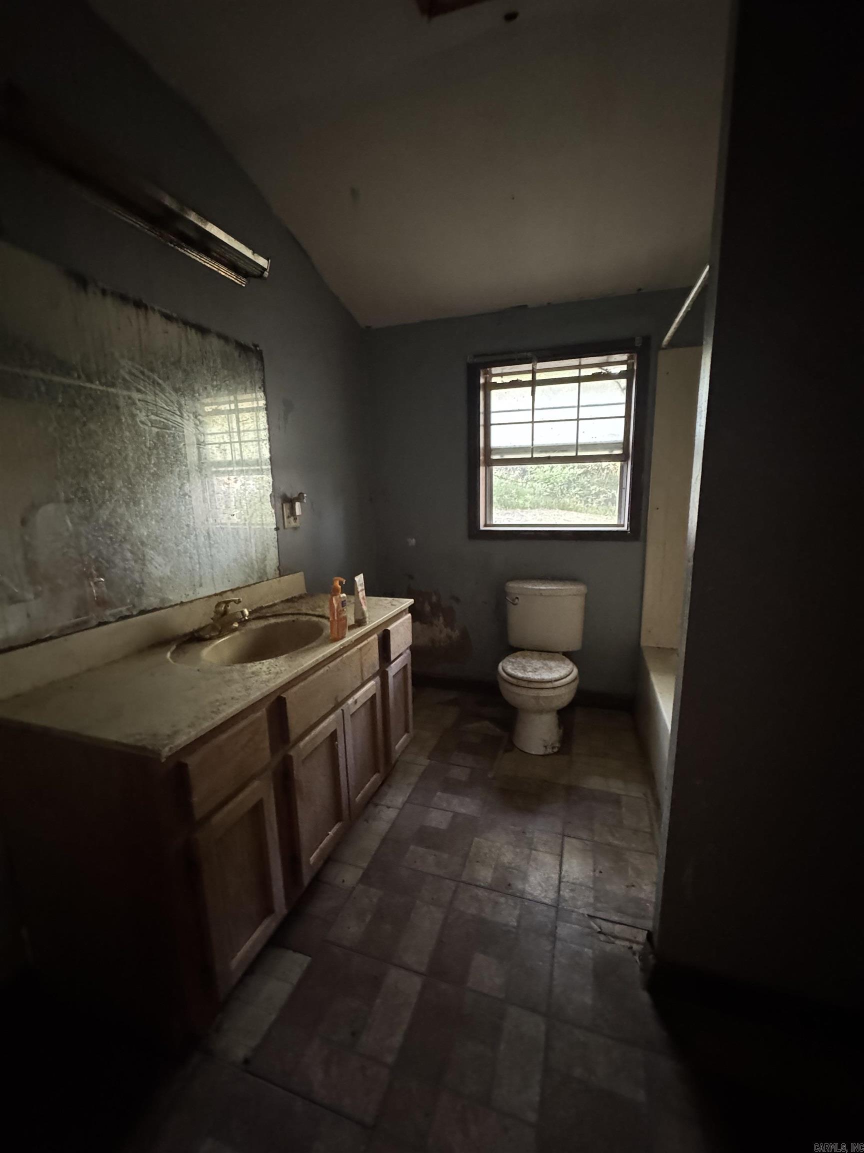 2 Triangle Lane Property Photo 15