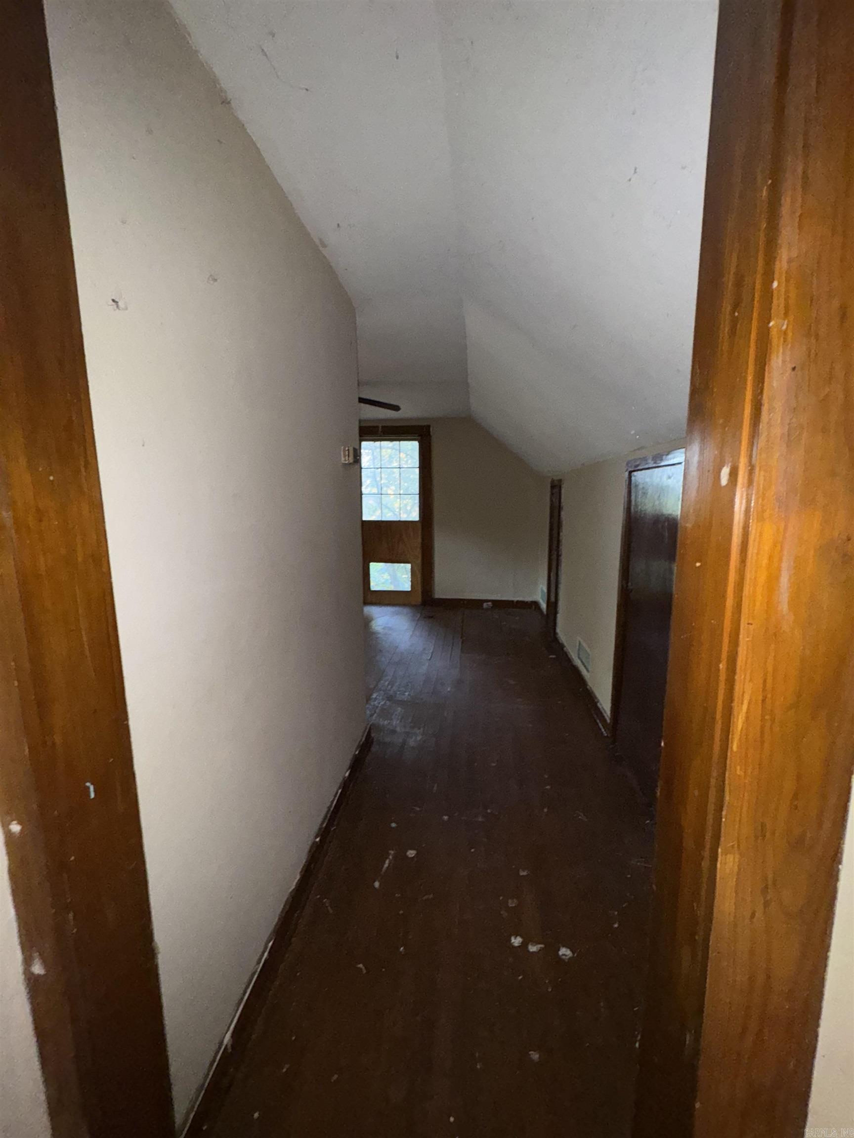 2 Triangle Lane Property Photo 18