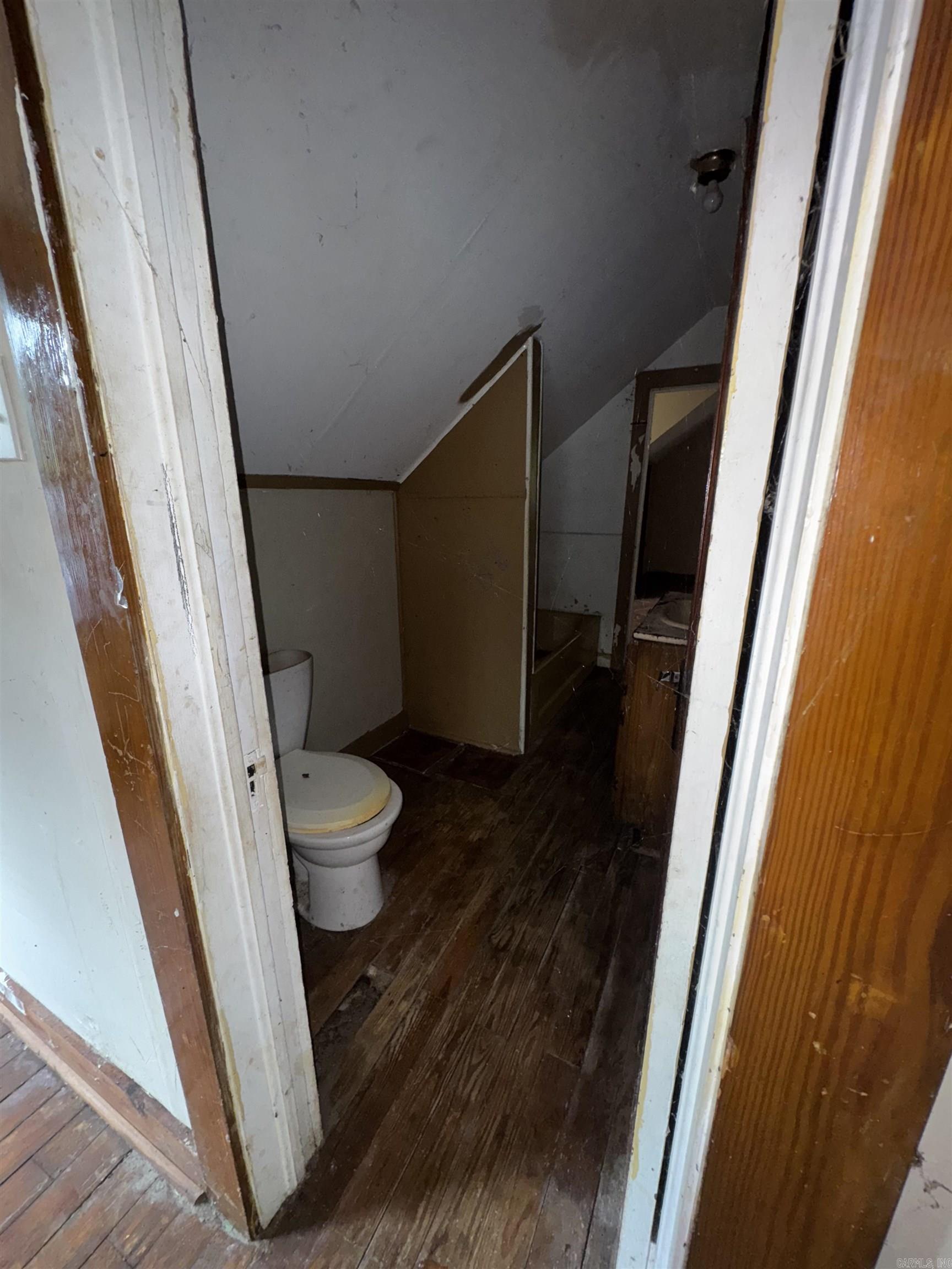 2 Triangle Lane Property Photo 20