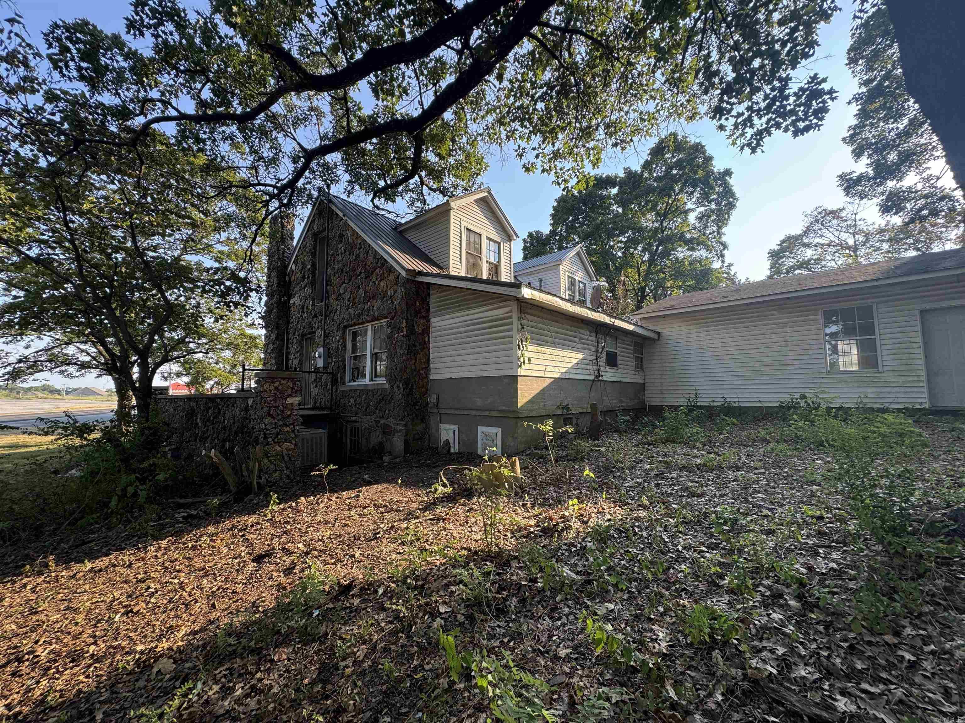 2 Triangle Lane Property Photo 27