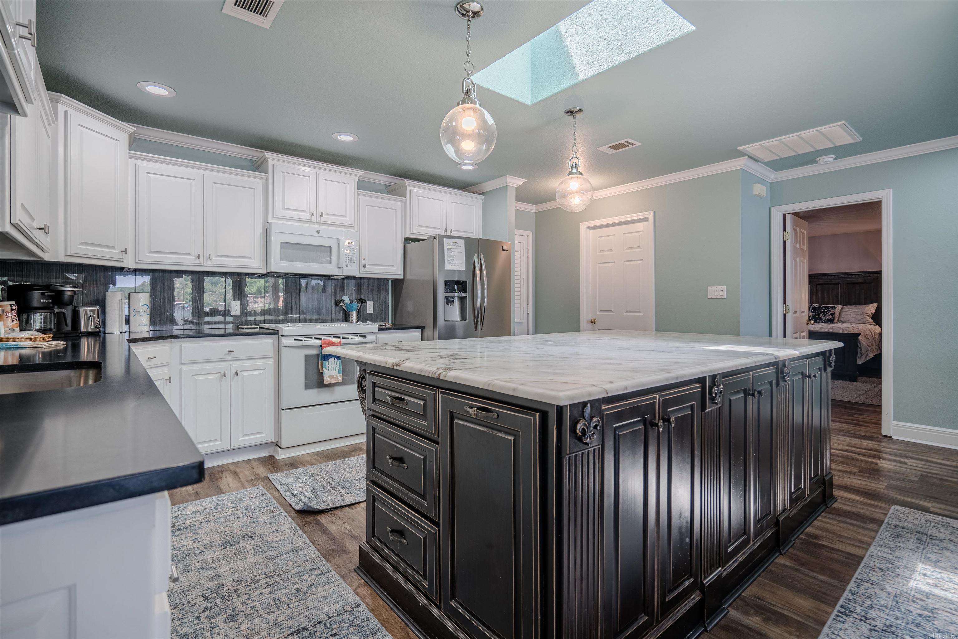 110 Jamison Property Photo 15