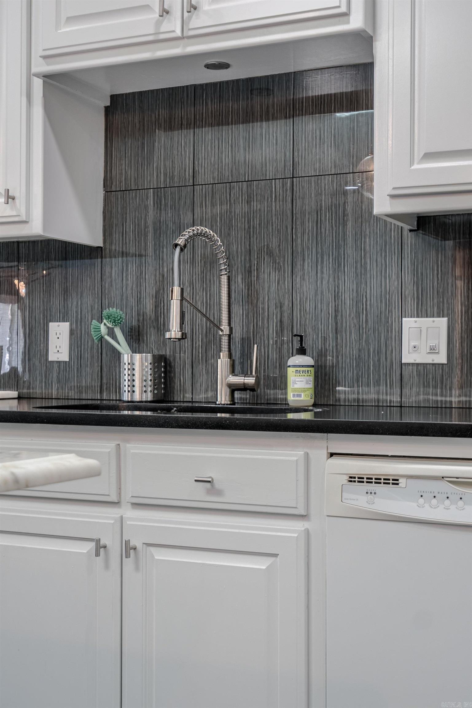110 Jamison Property Photo 20