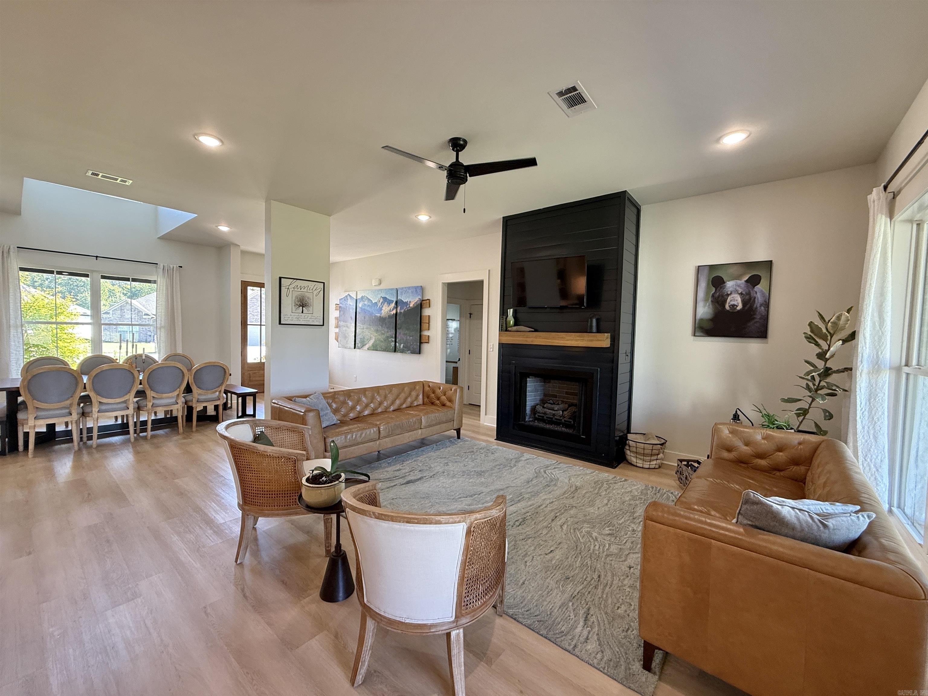 22 River Cliff Drive Property Photo 5