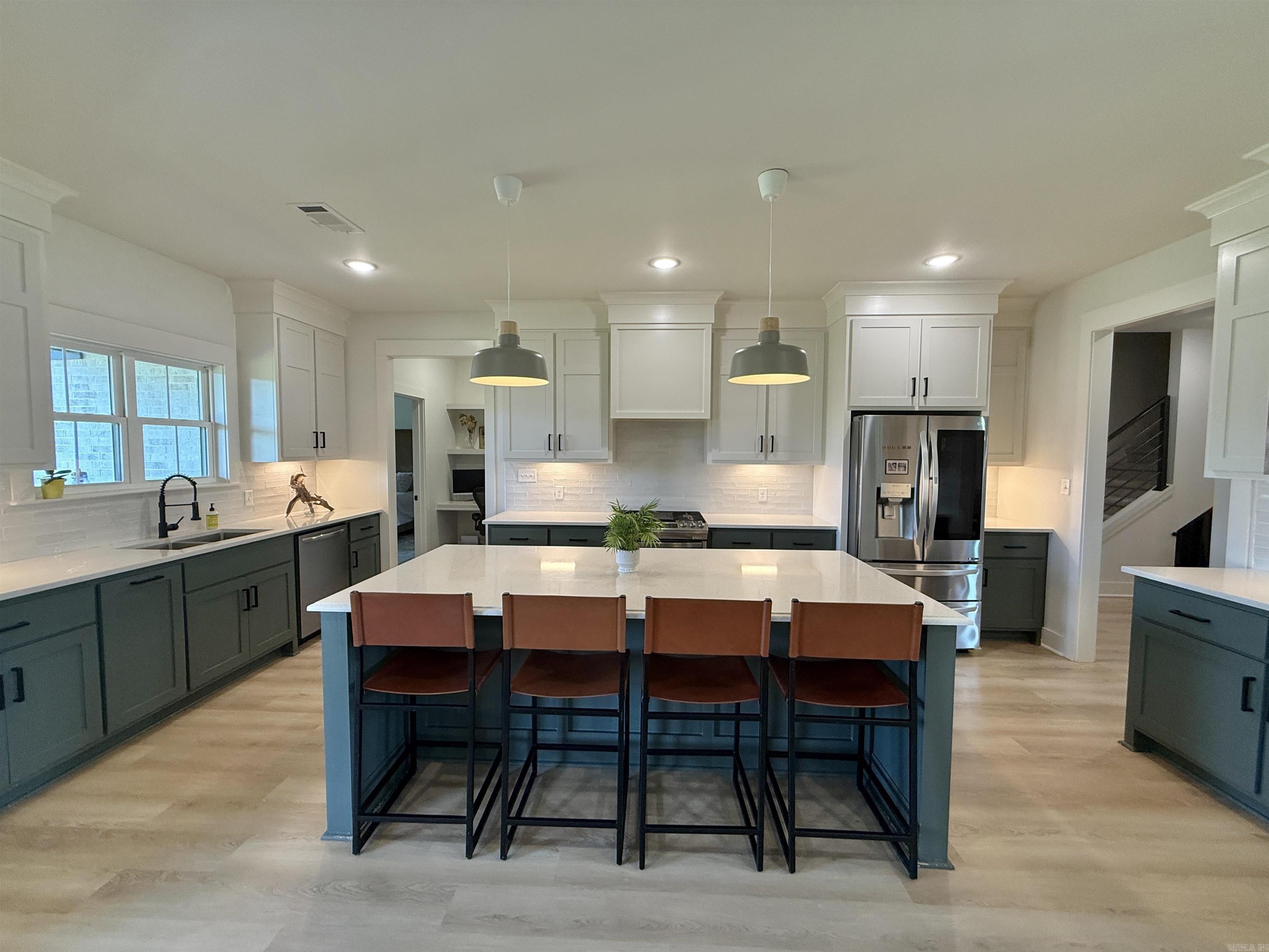 22 River Cliff Drive Property Photo 8