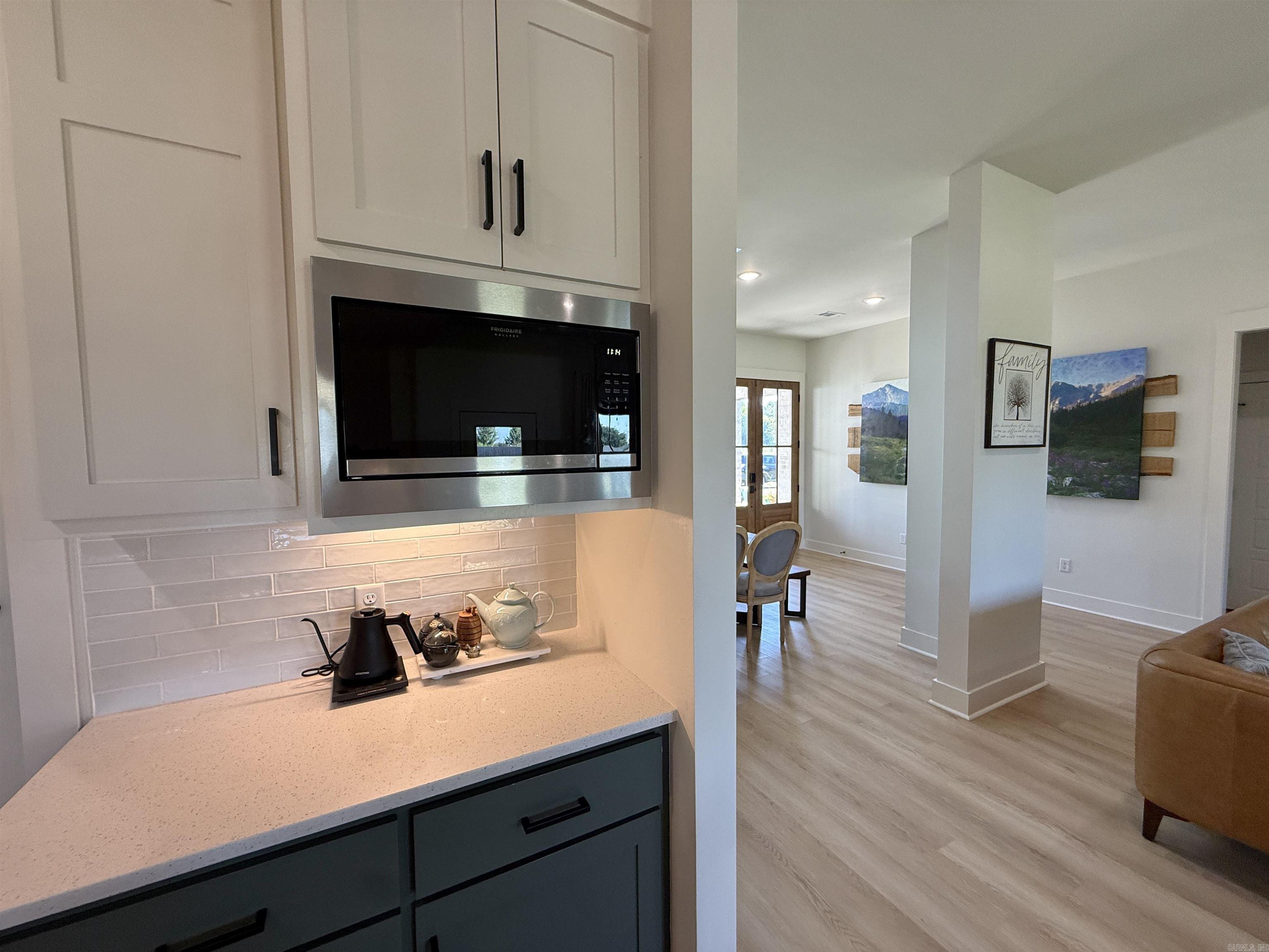 22 River Cliff Drive Property Photo 9