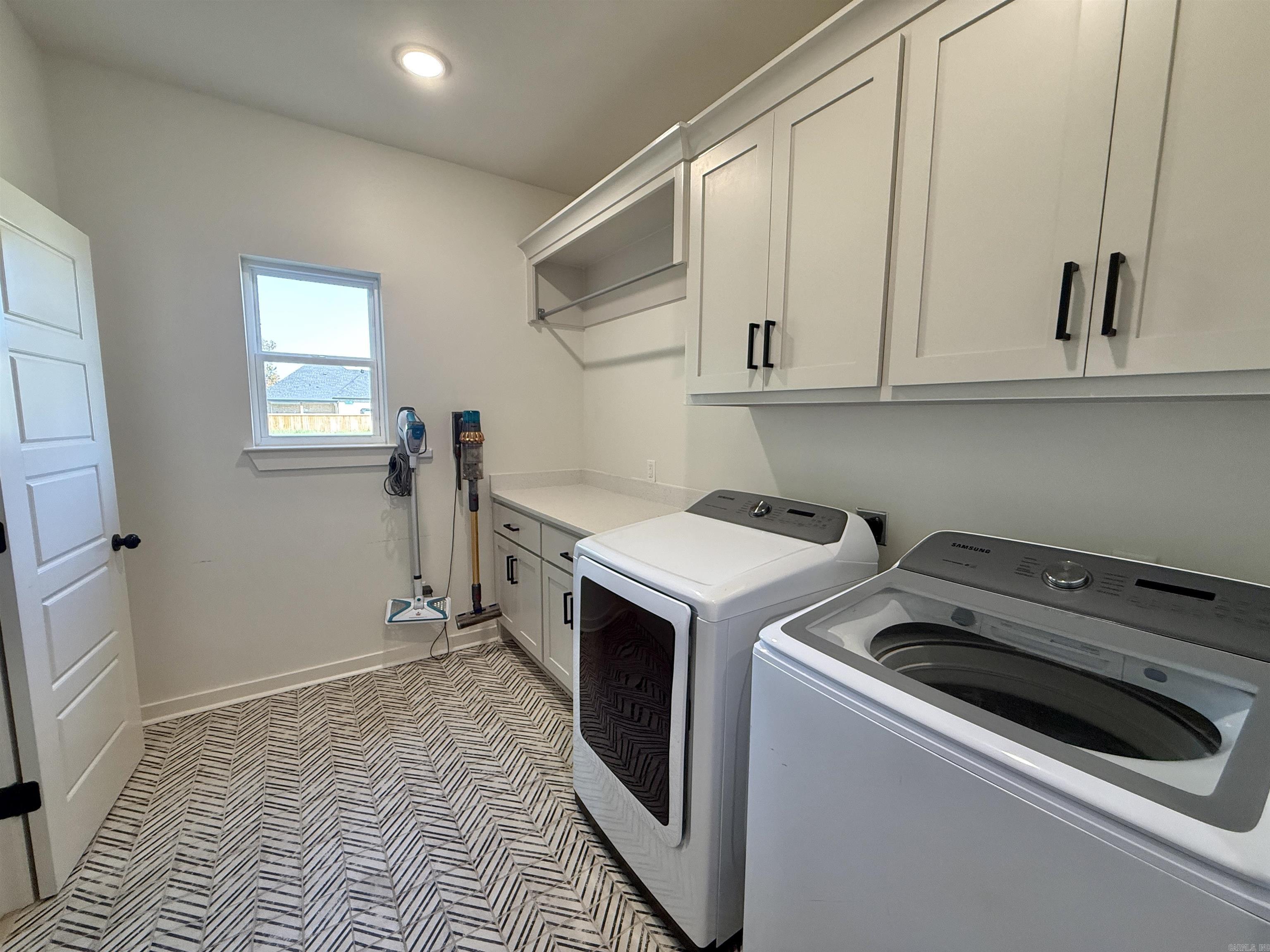 22 River Cliff Drive Property Photo 17