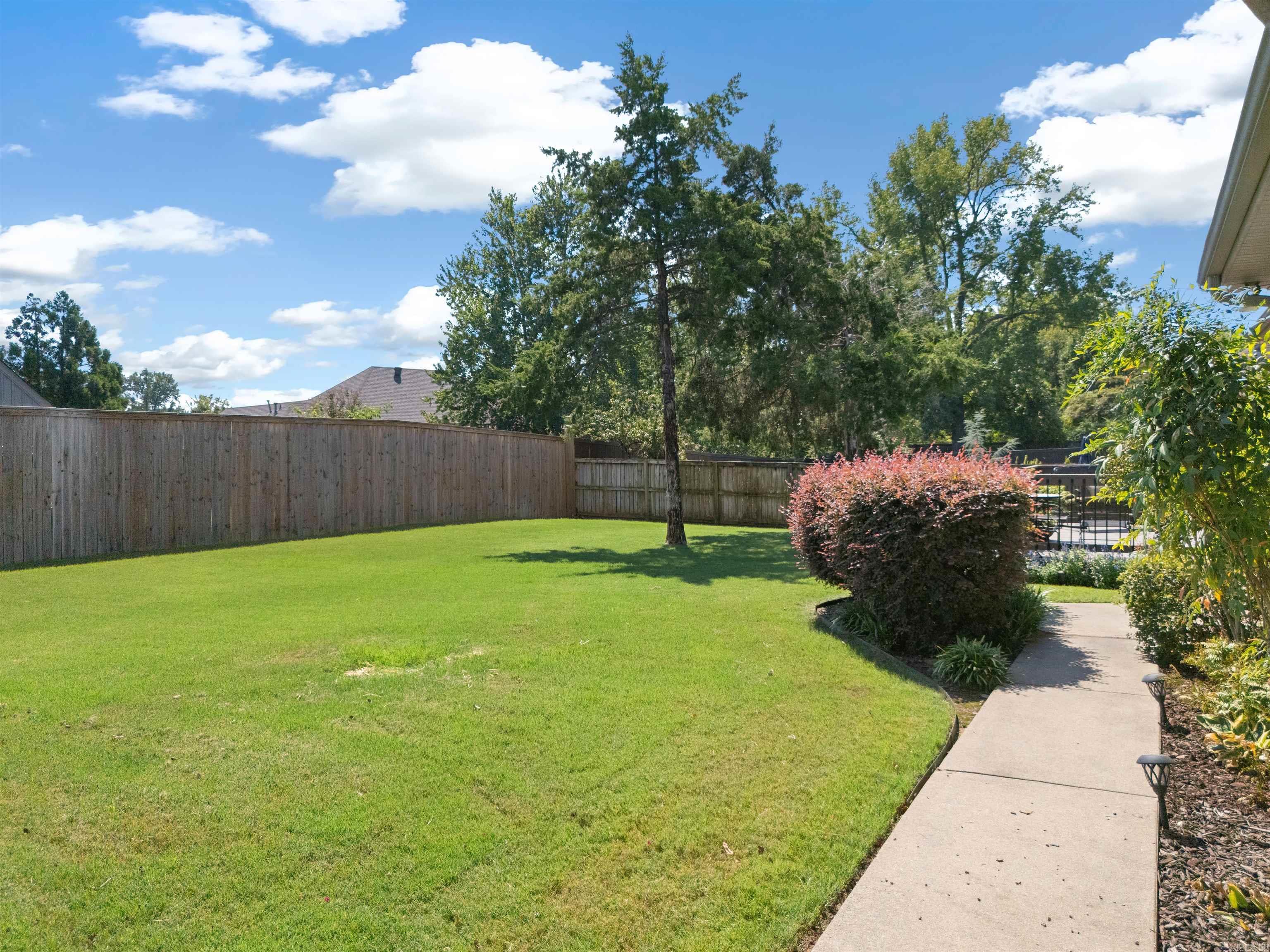 880 Nottingham Drive Property Photo 26