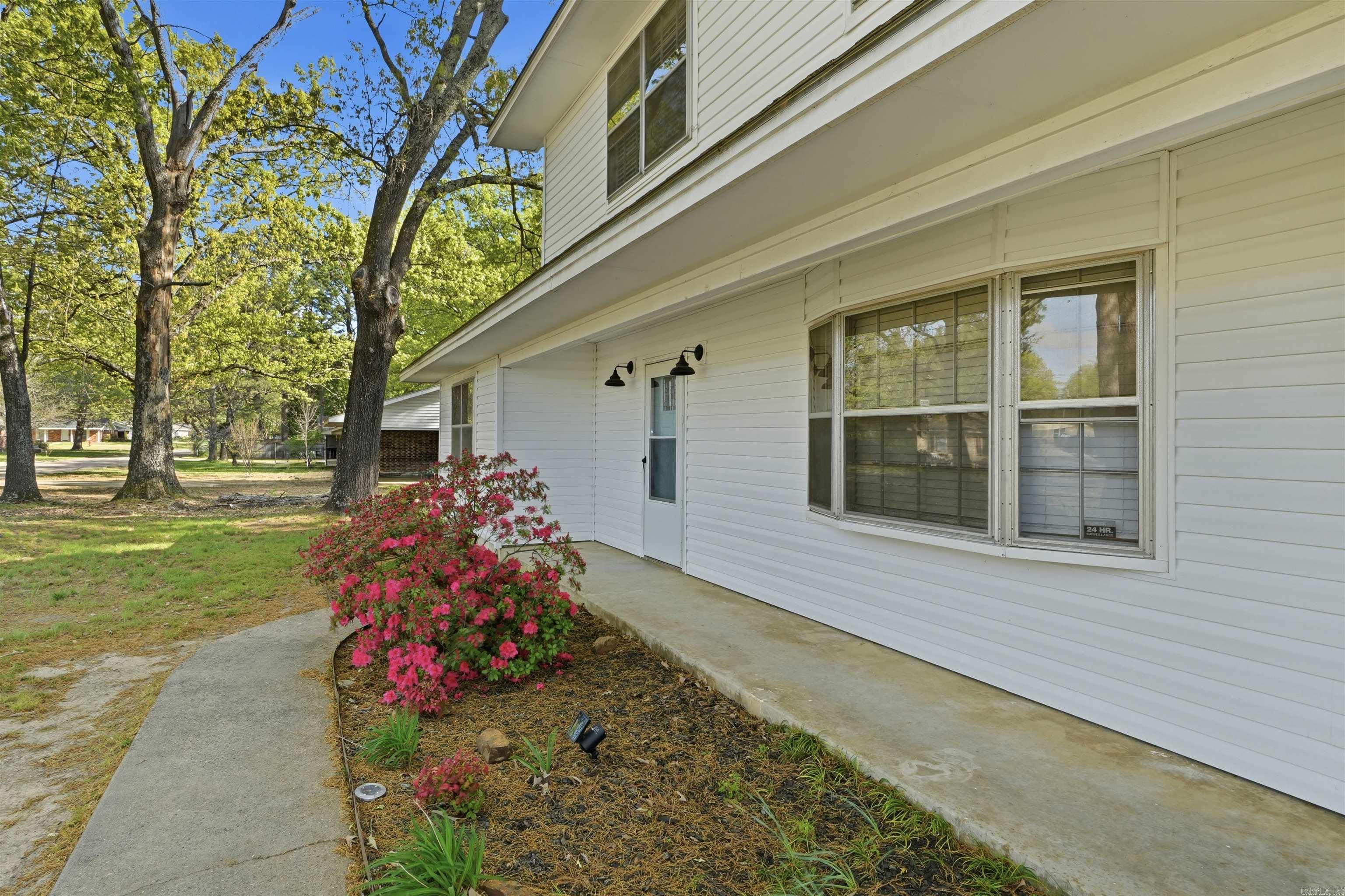 710 Clara Drive Property Photo 7