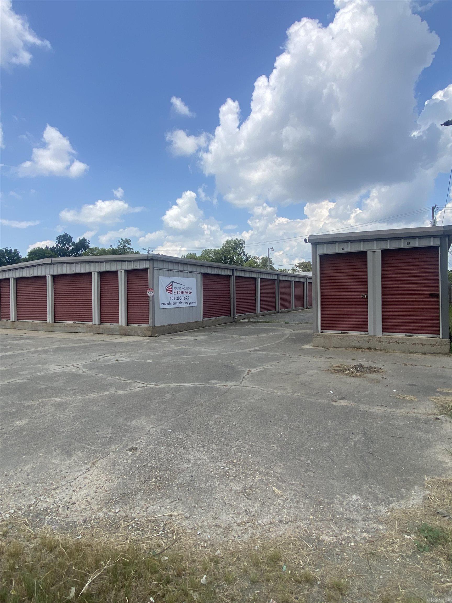 323 W Semmes Avenue Property Photo 1