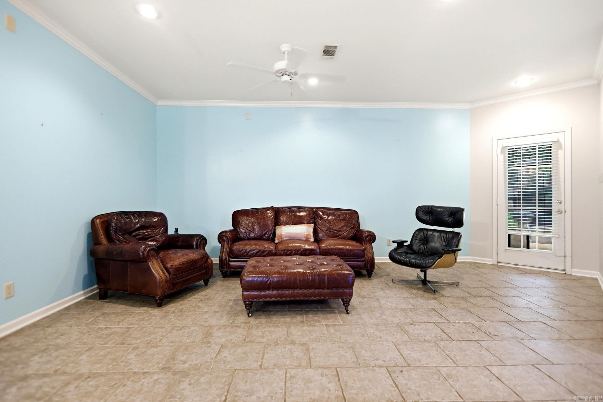 2012 Sawgrass Drive Property Photo 9