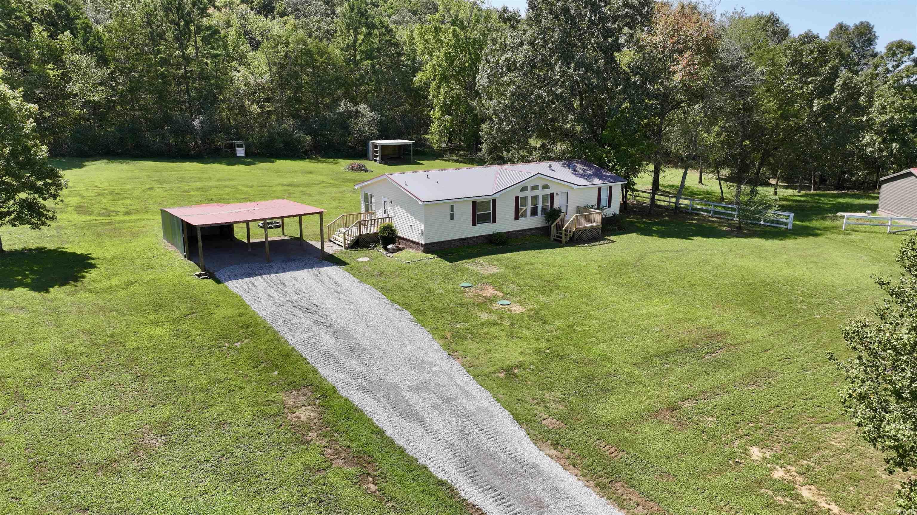 133 Reid Road Property Photo 3