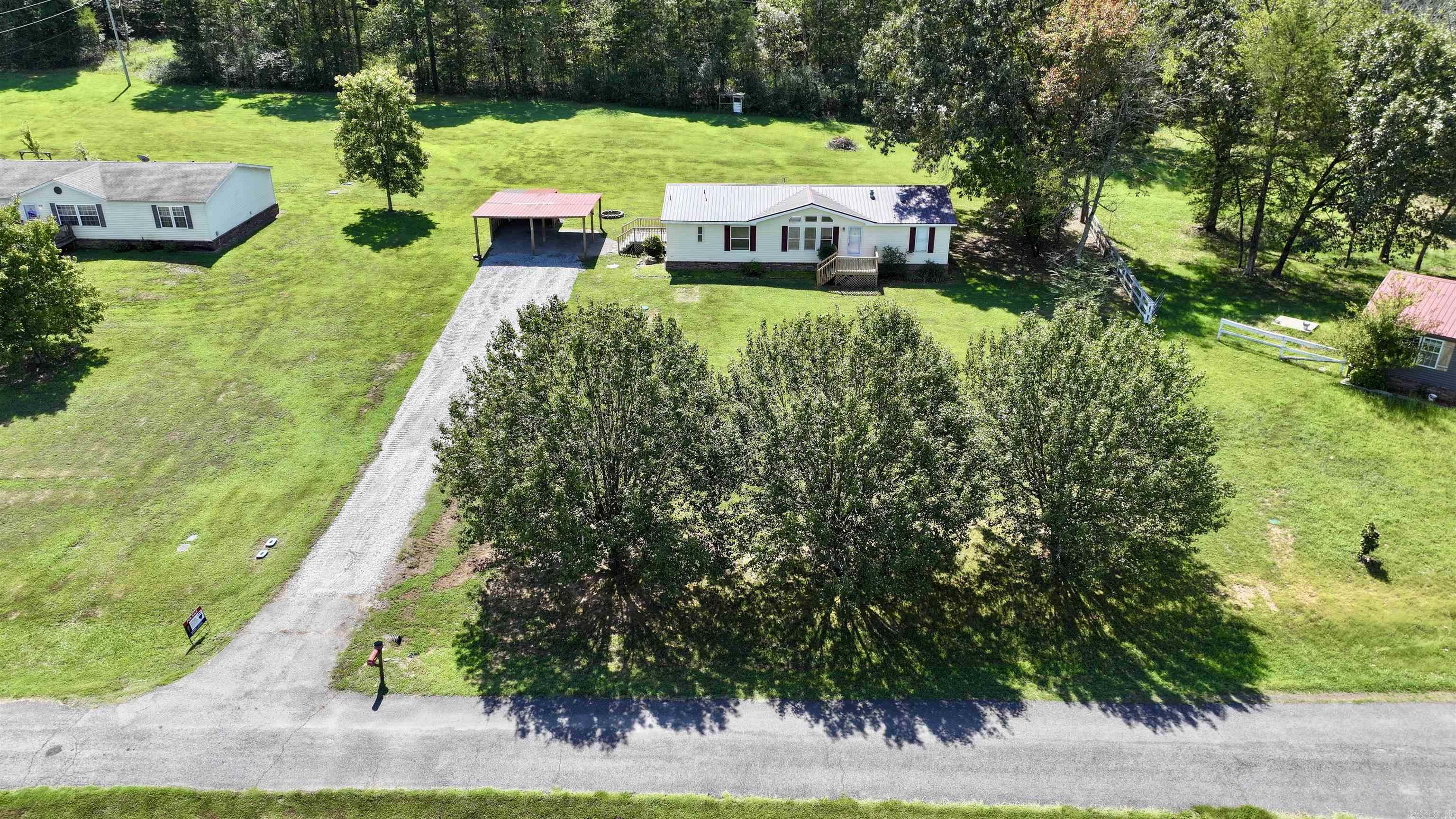 133 Reid Road Property Photo 4