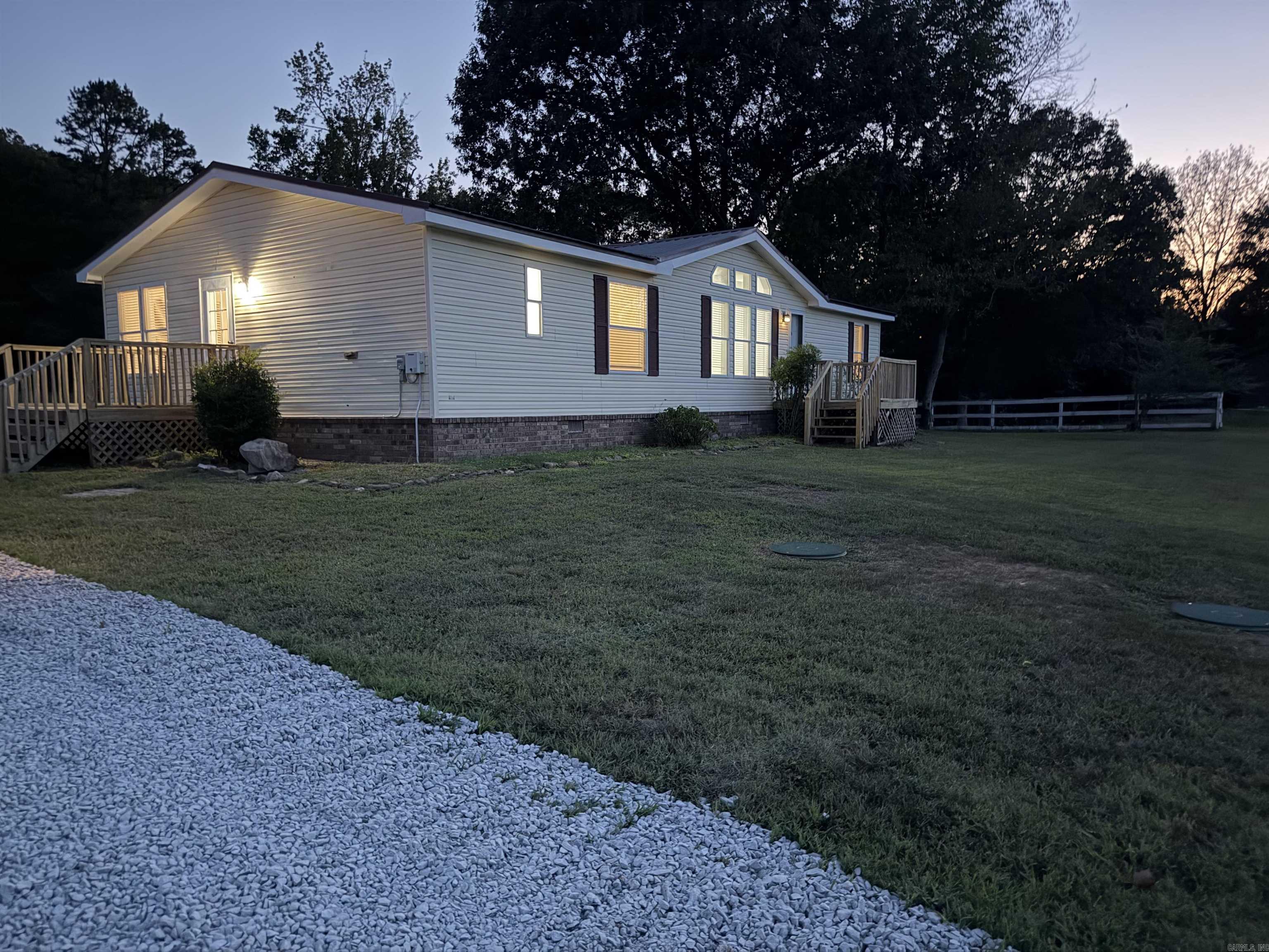 133 Reid Road Property Photo 5