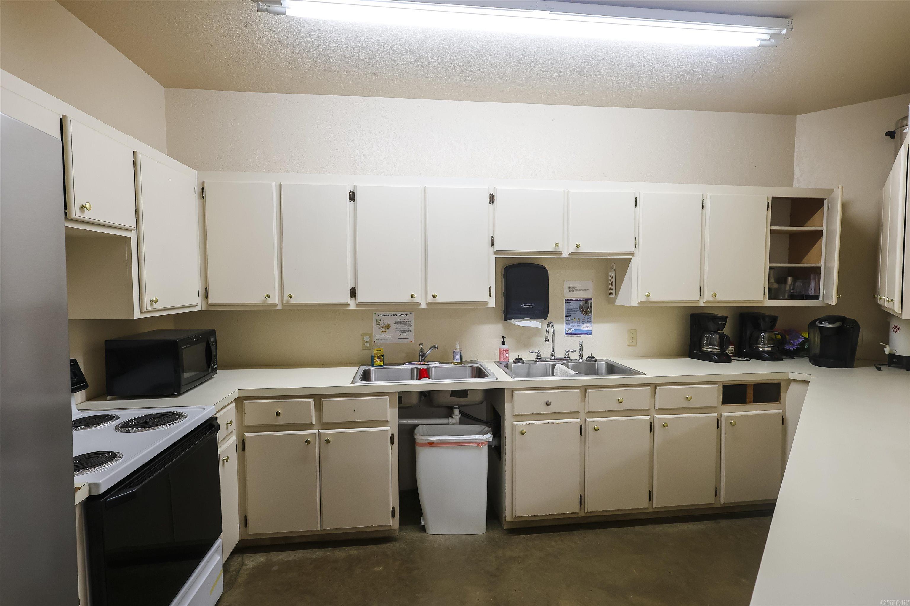 608 N Clay Street Property Photo 10
