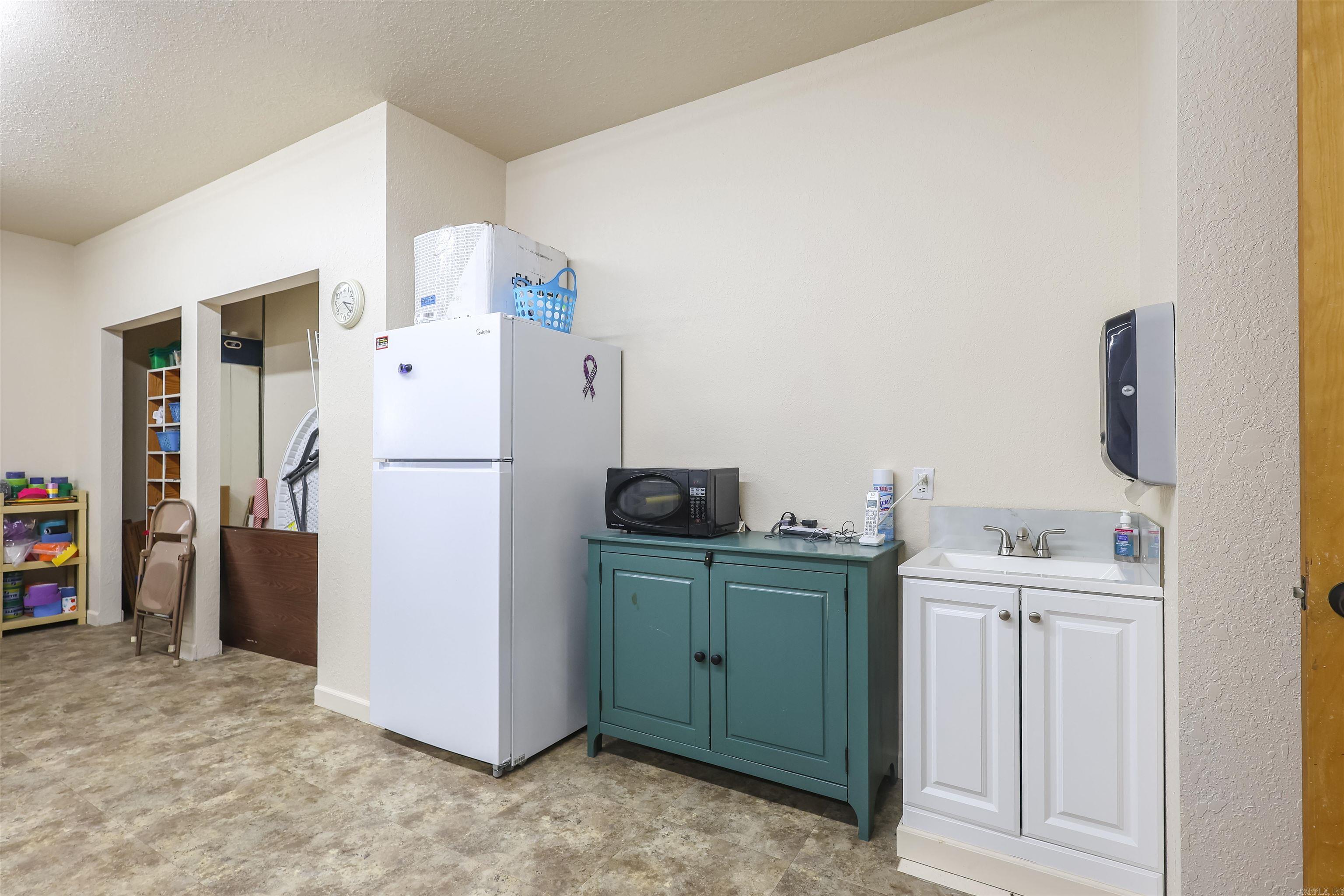 608 N Clay Street Property Photo 23