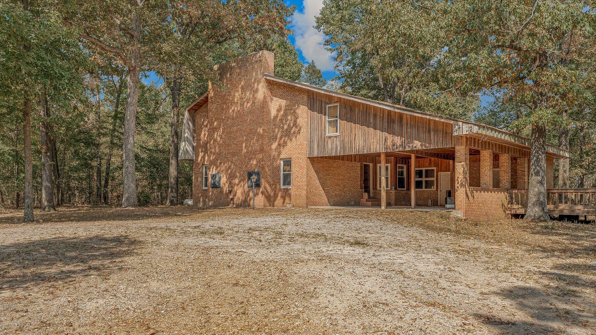 2 Clay 186 Road Property Photo 1