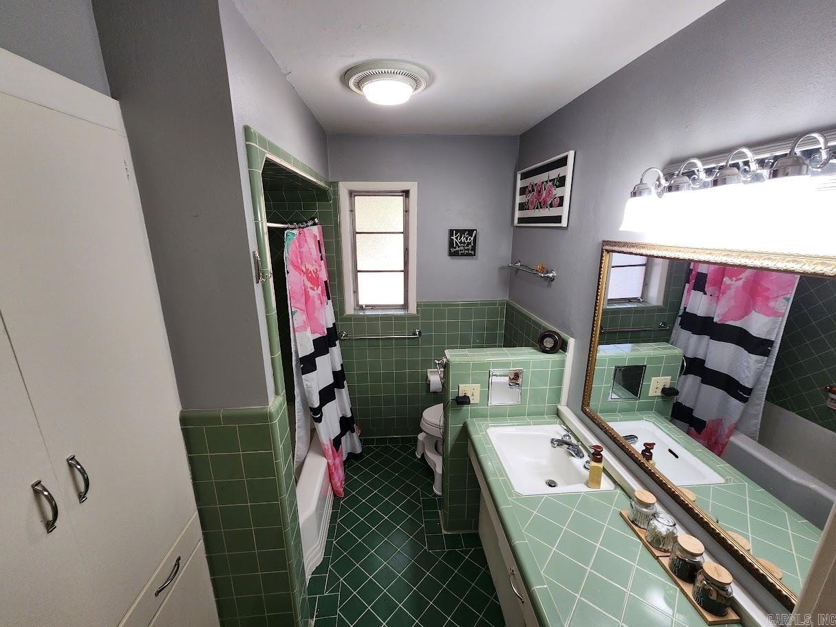 106 Neel Street Property Photo 30