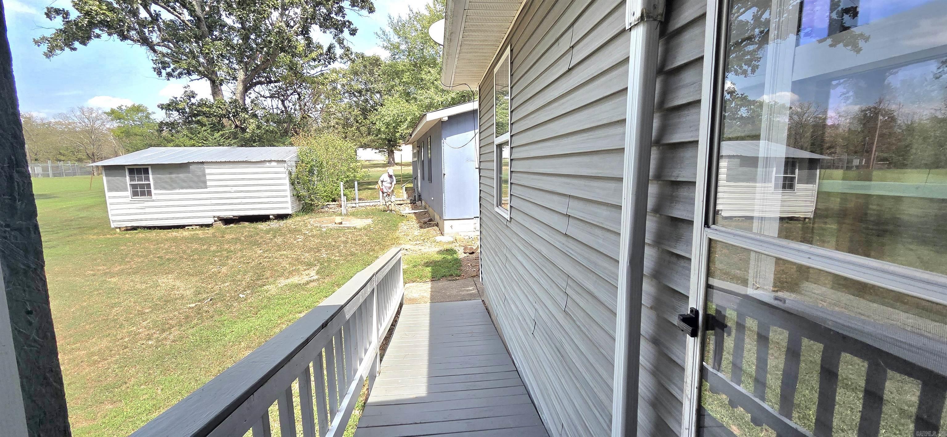 401 S Hwy 5 Property Photo 6