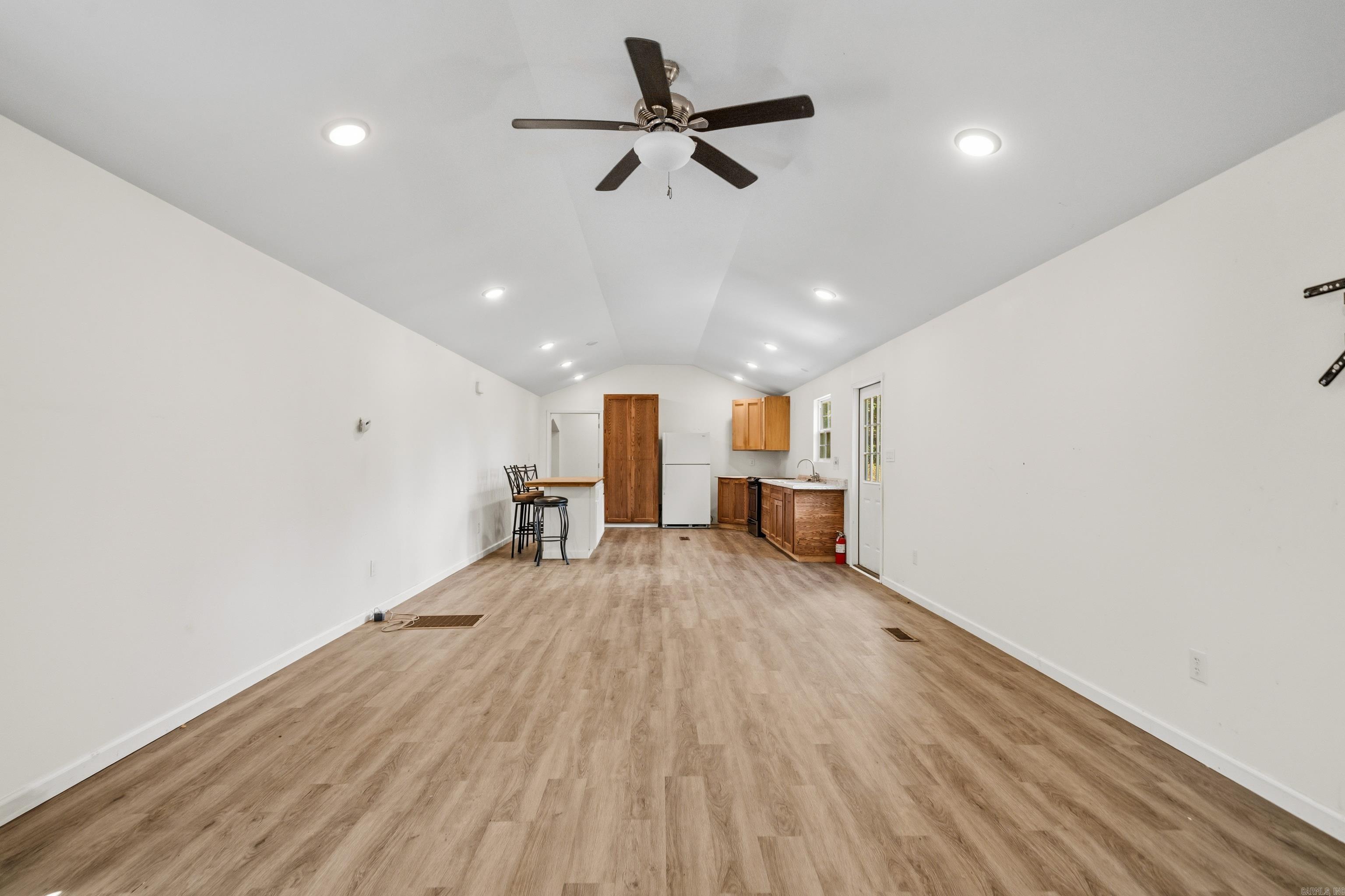 701 Peach Drive Property Photo 10
