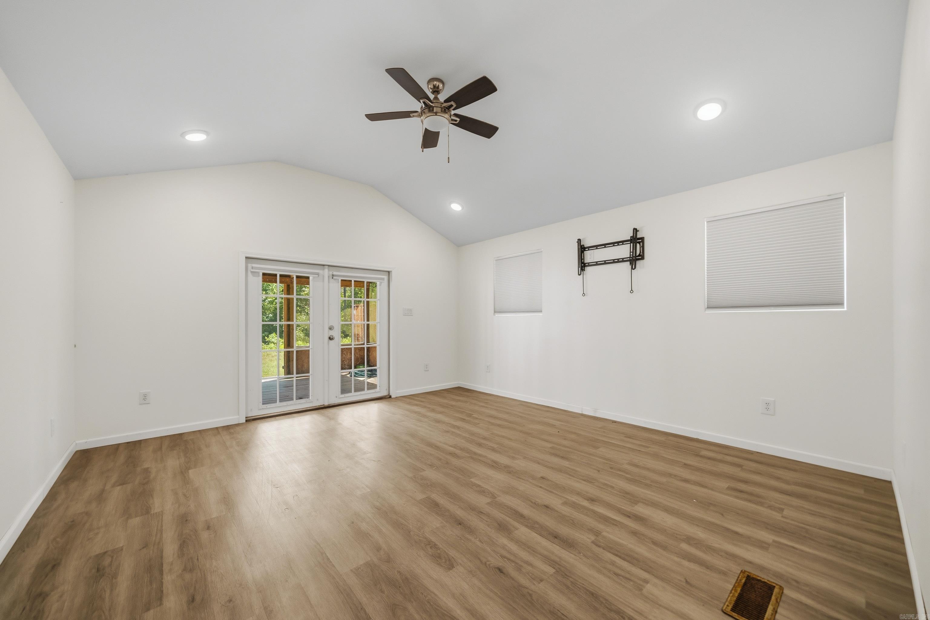 701 Peach Drive Property Photo 17