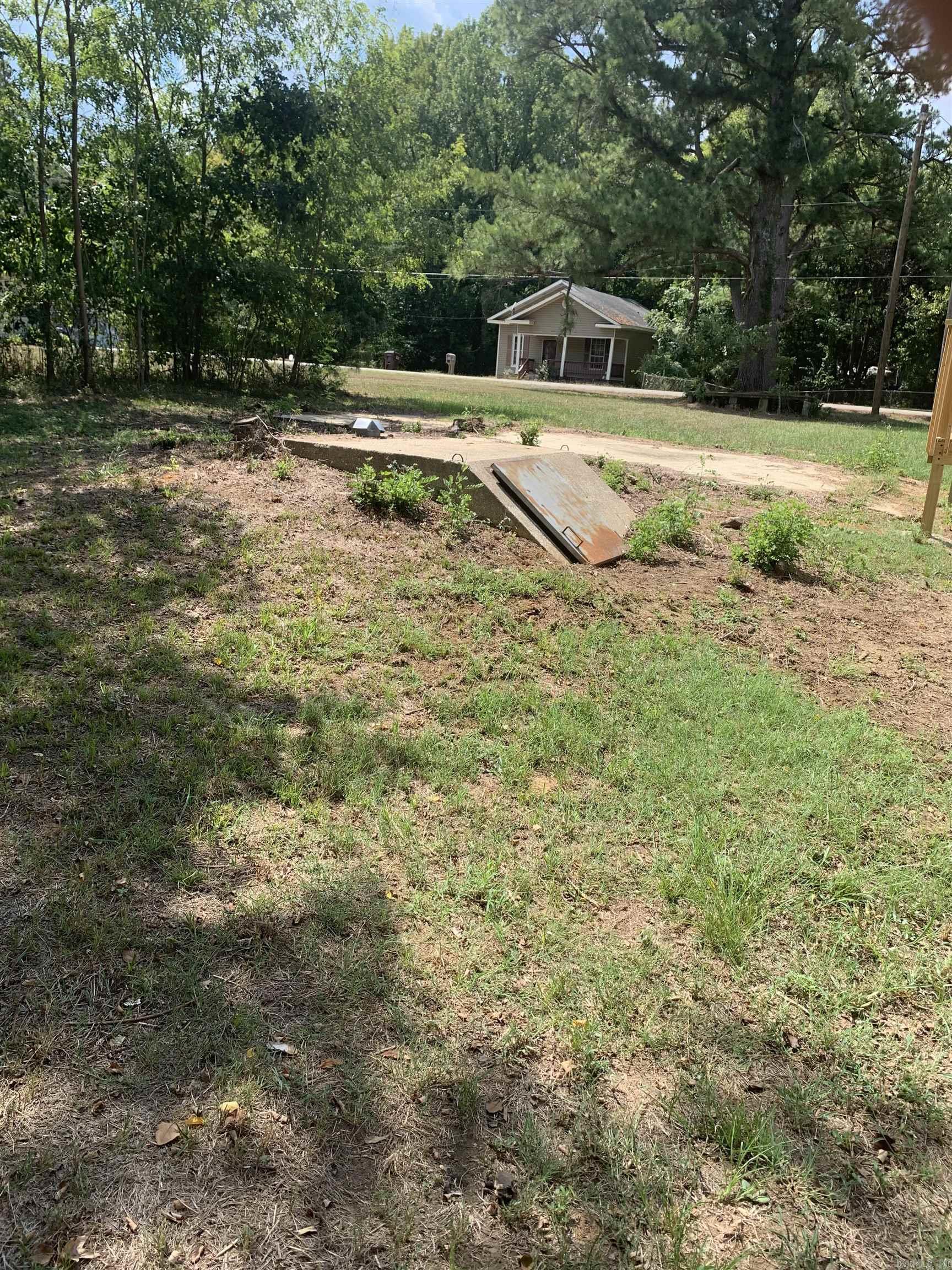 1005 S Bradley Street Property Photo 25