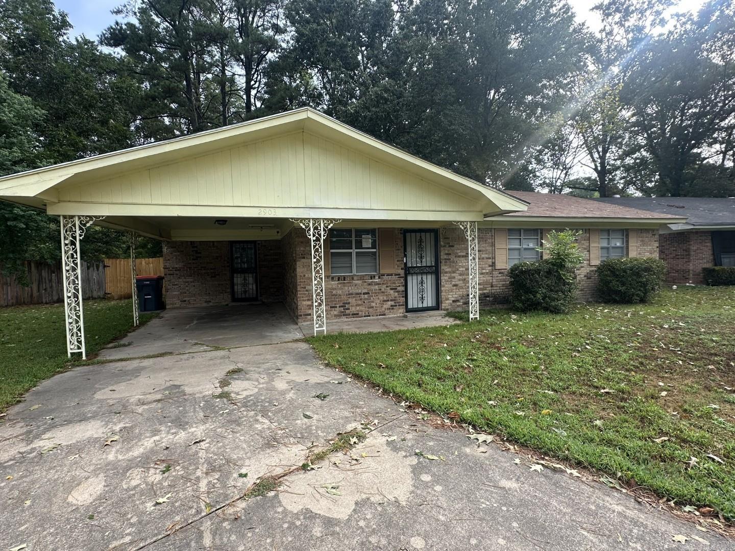 2903 Taylor Drive Property Photo 2