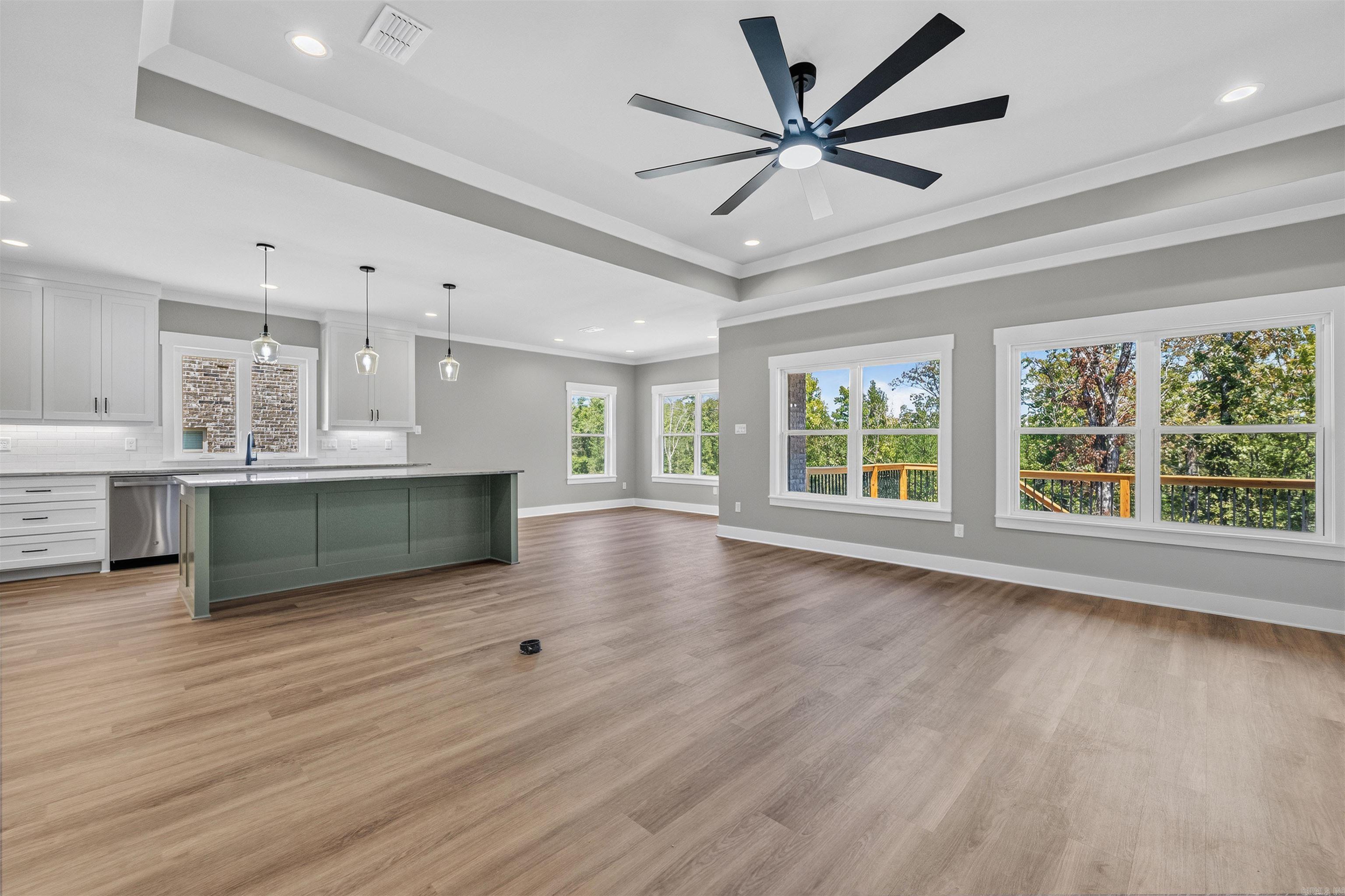 540 Valley Oak Drive Property Photo 3