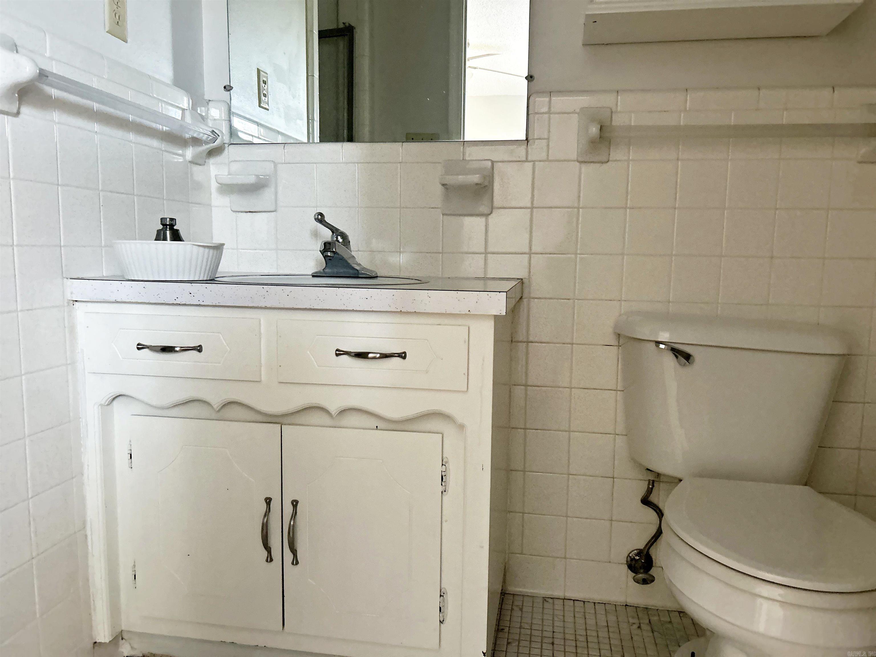 2707 Lynwood Drive Property Photo 10
