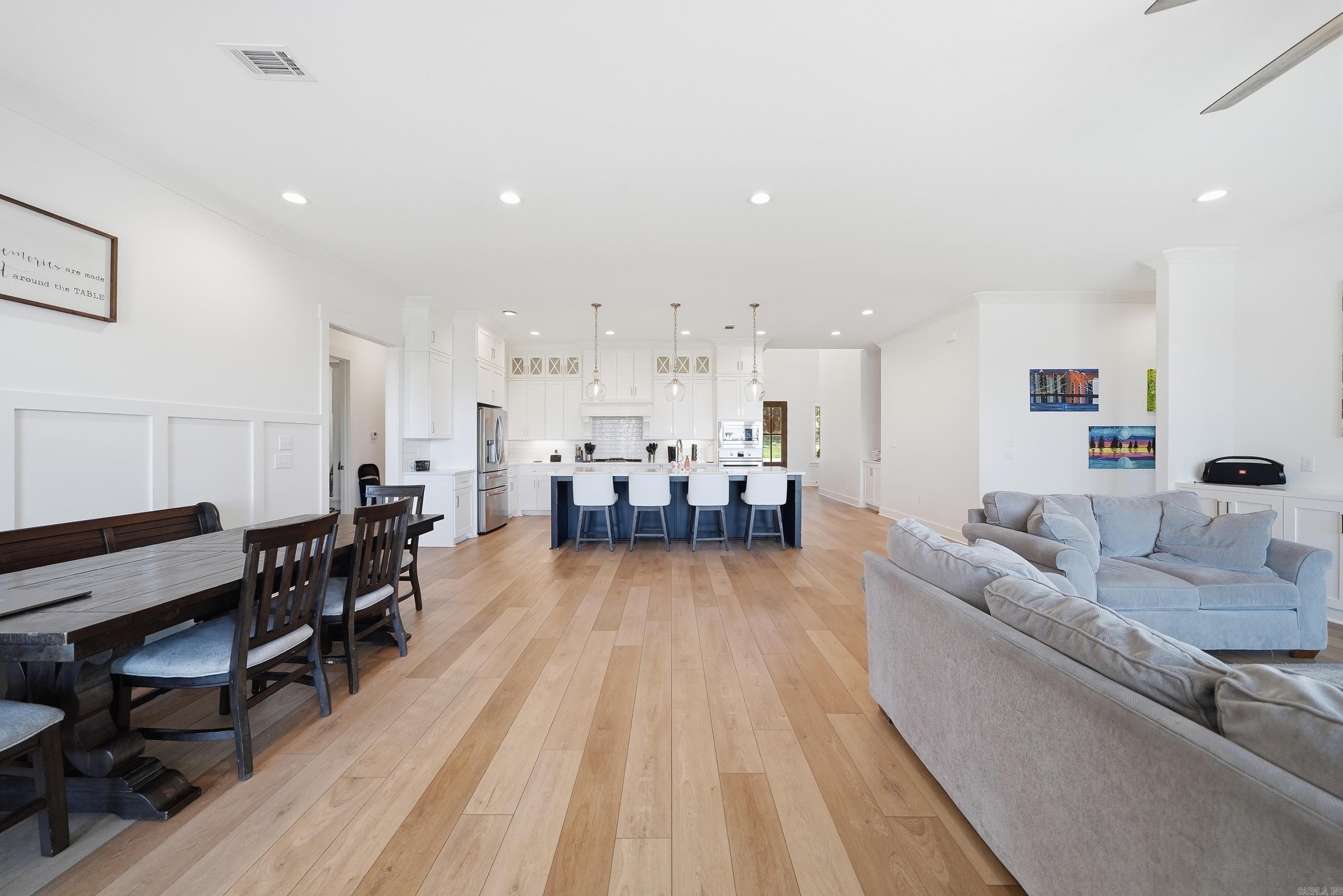 9740 Cliffside Drive Property Photo 41