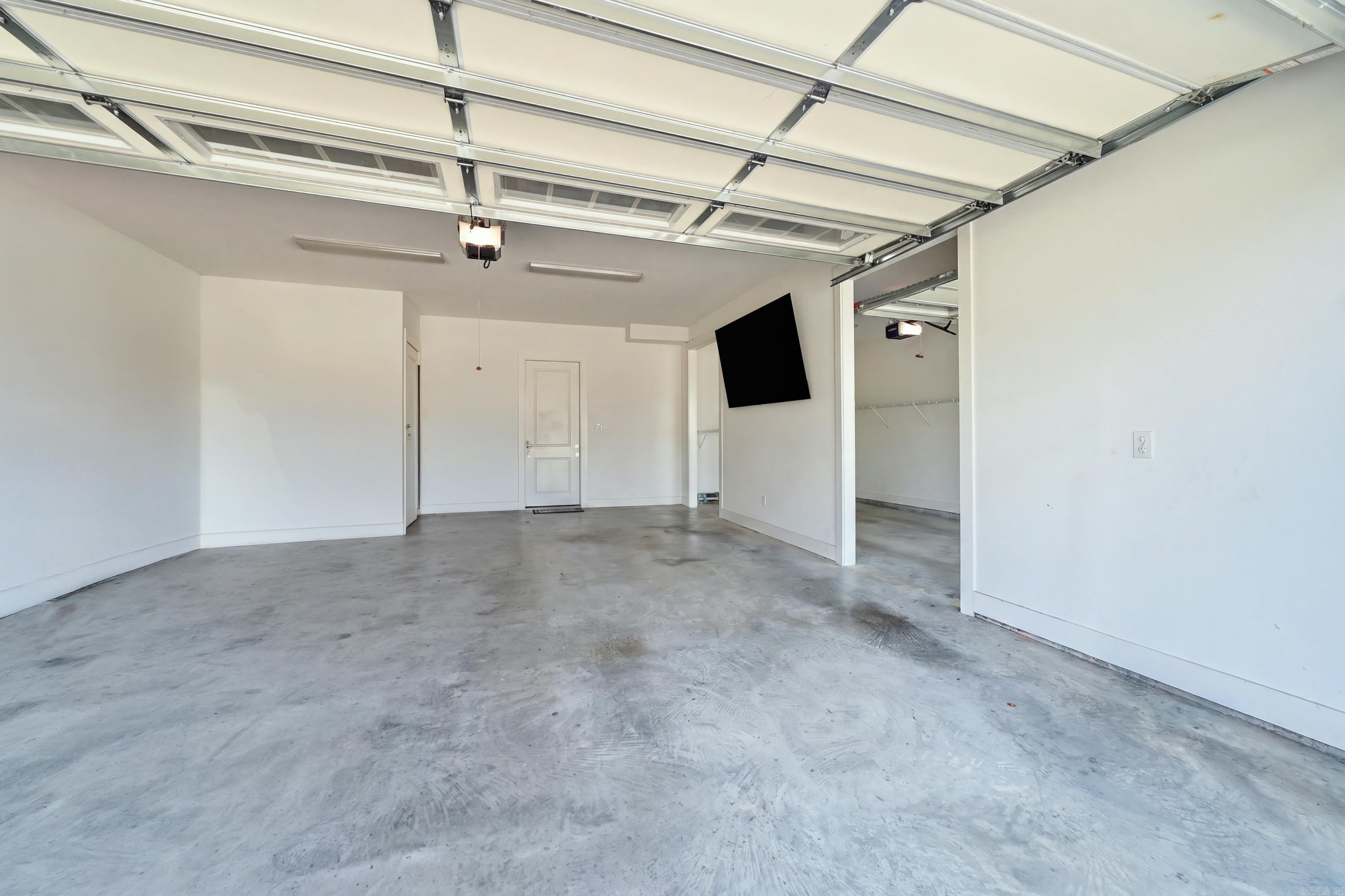 9740 Cliffside Drive Property Photo 47