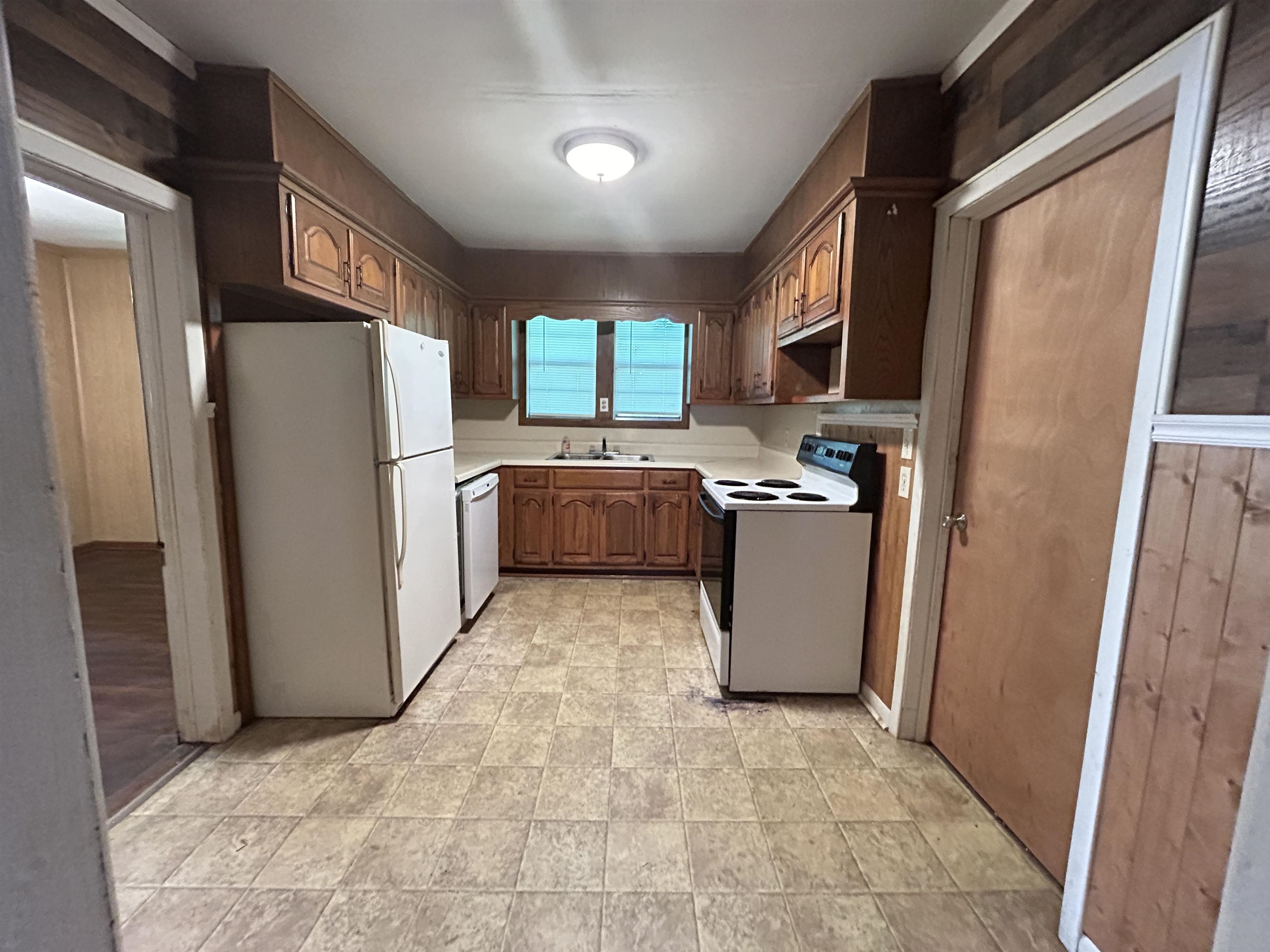 673/681 Ash Flat Drive Property Photo 14