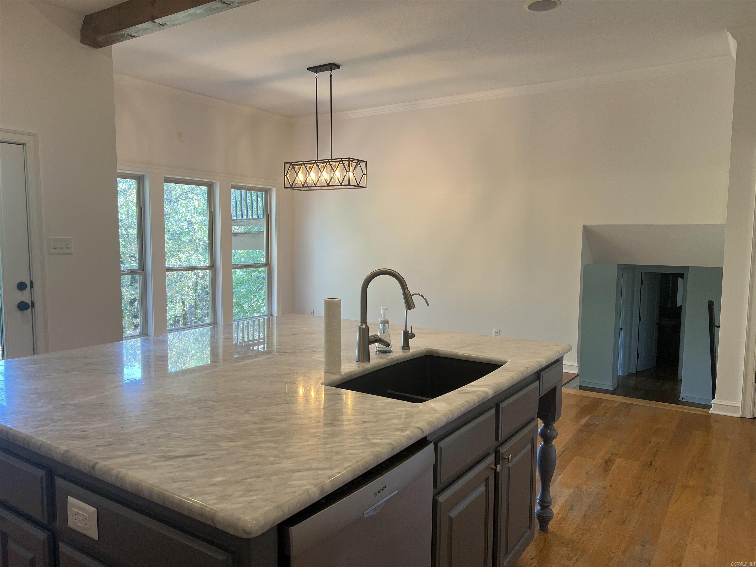2730 Collins Property Photo 6