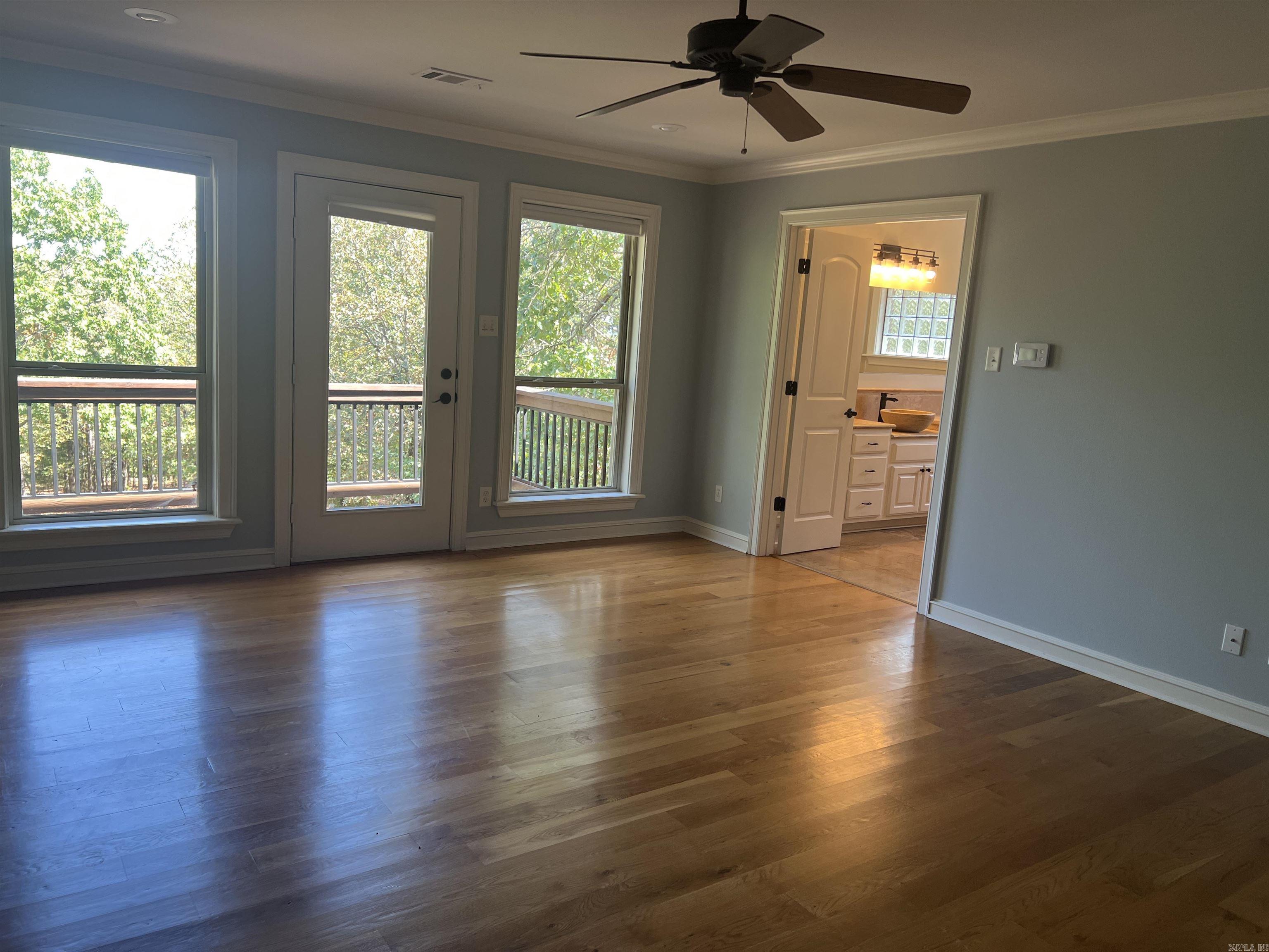2730 Collins Property Photo 17