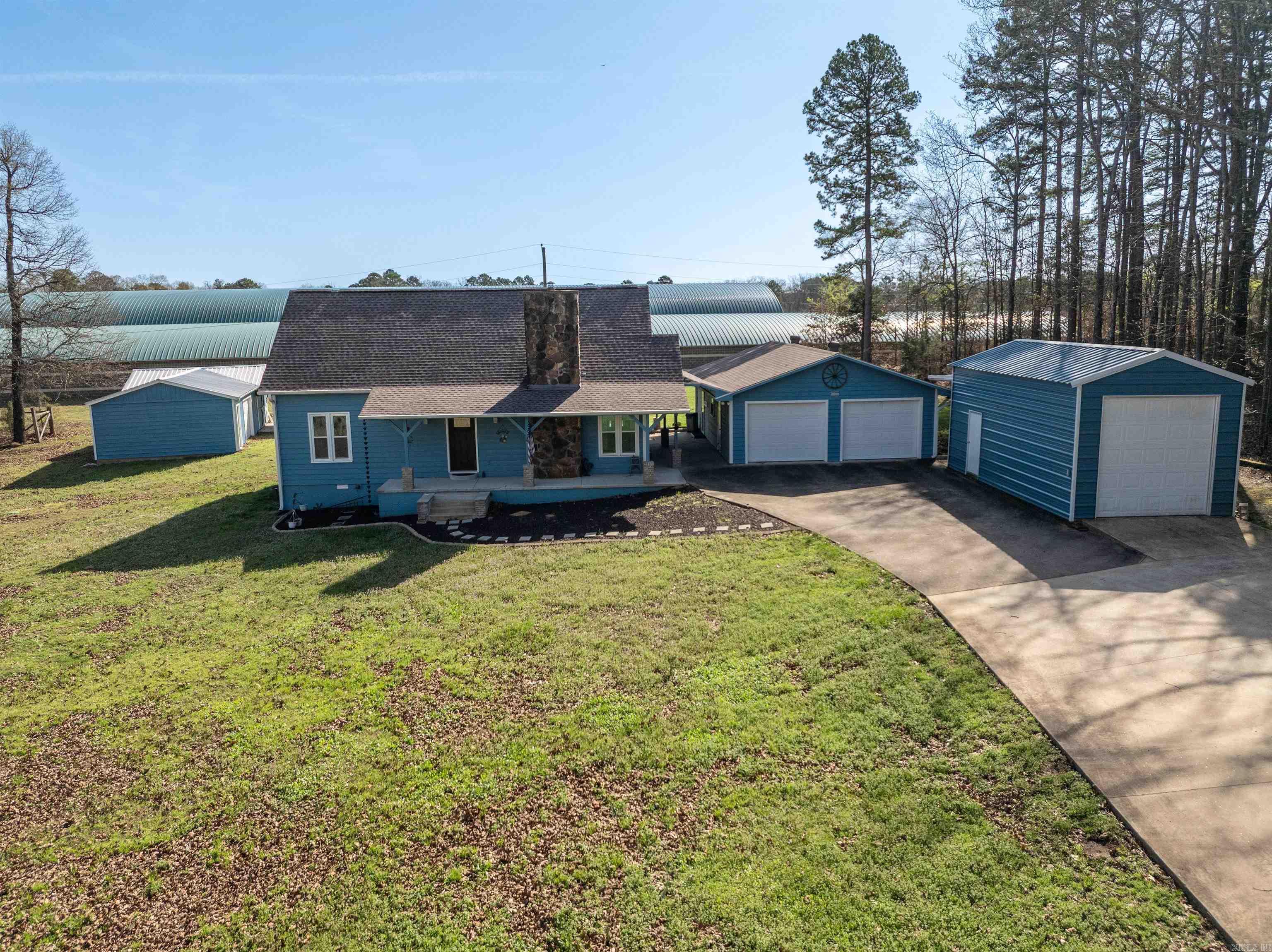 54 Woodland Cove Drive Property Photo 1