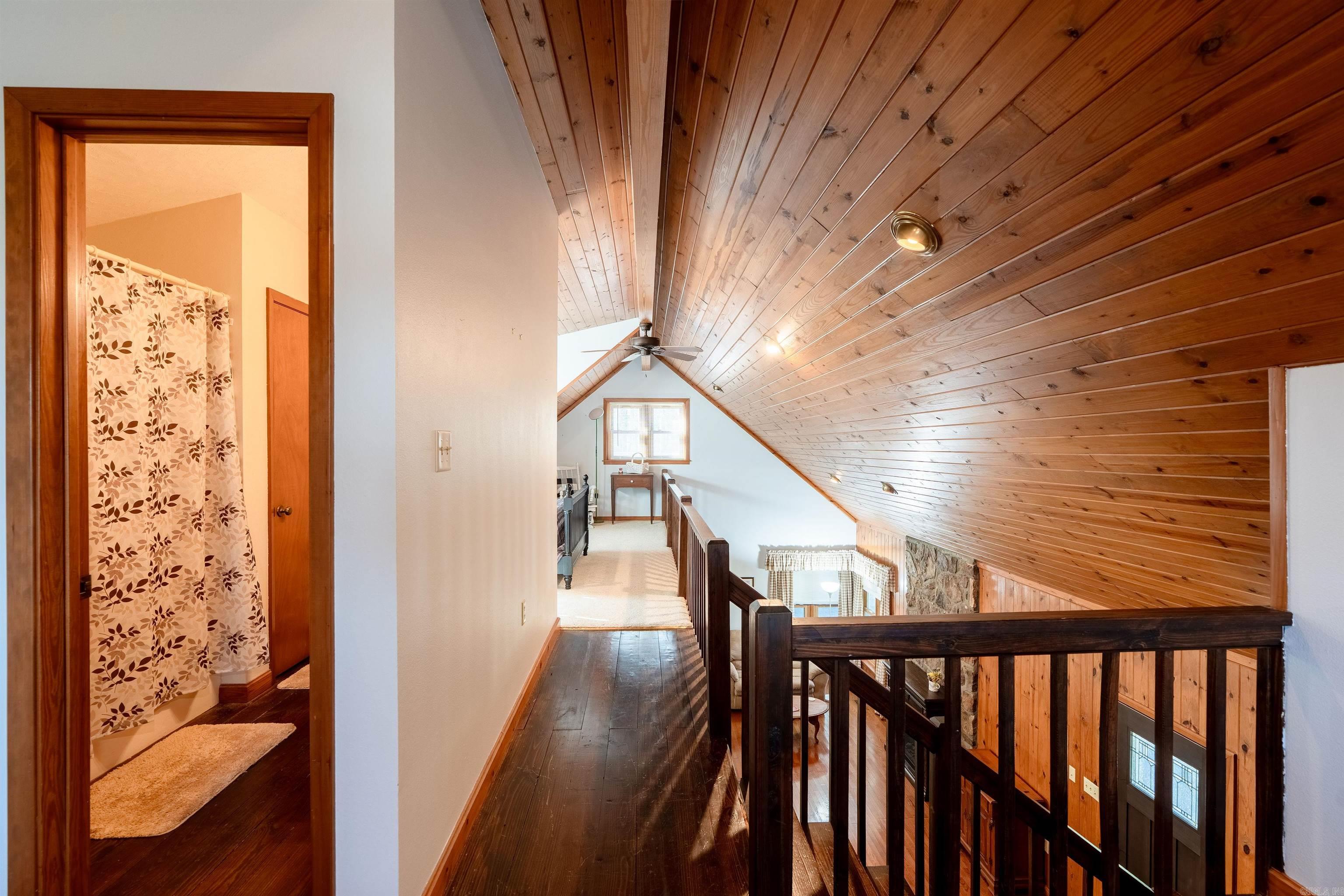 54 Woodland Cove Drive Property Photo 23