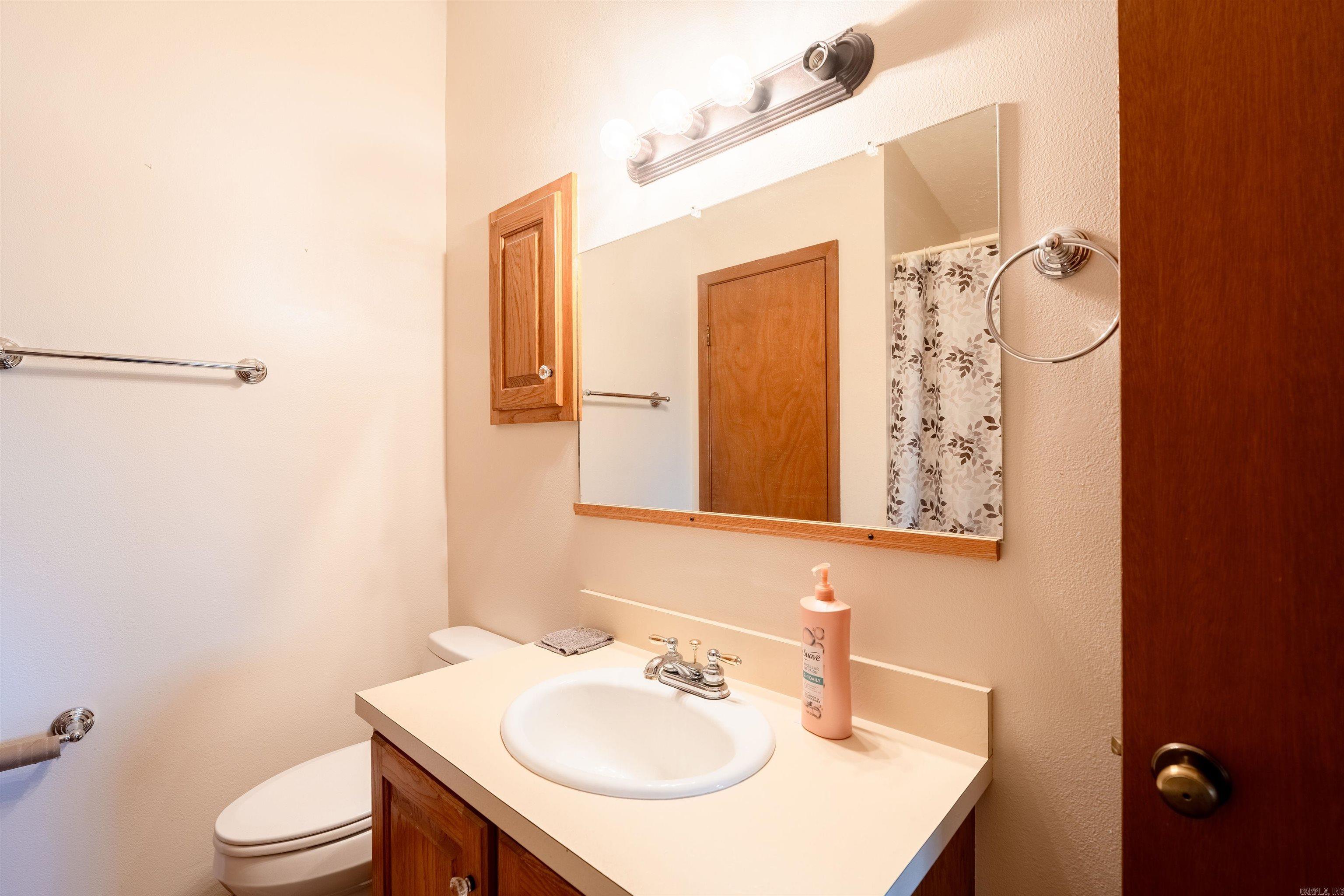 54 Woodland Cove Drive Property Photo 25