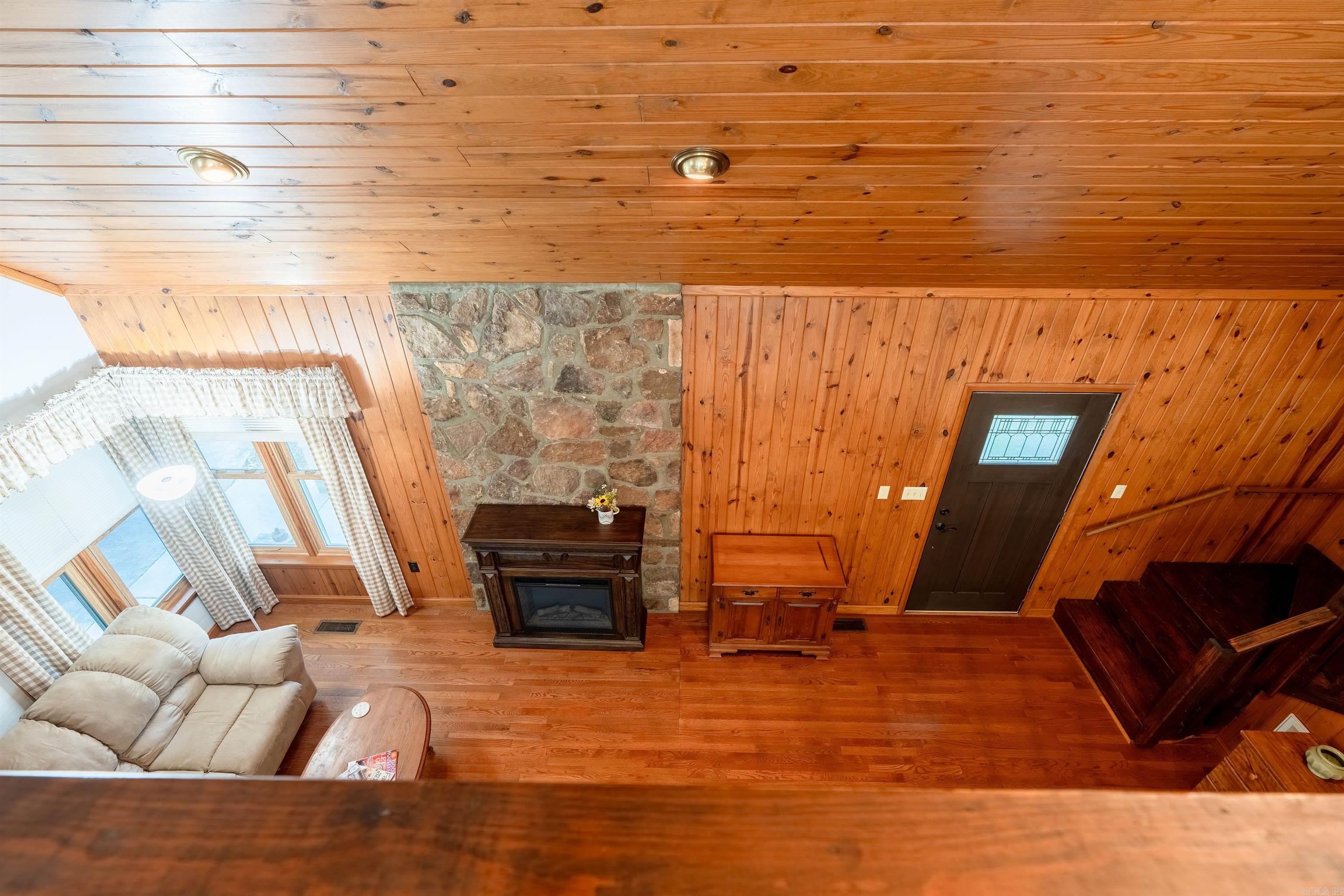 54 Woodland Cove Drive Property Photo 28