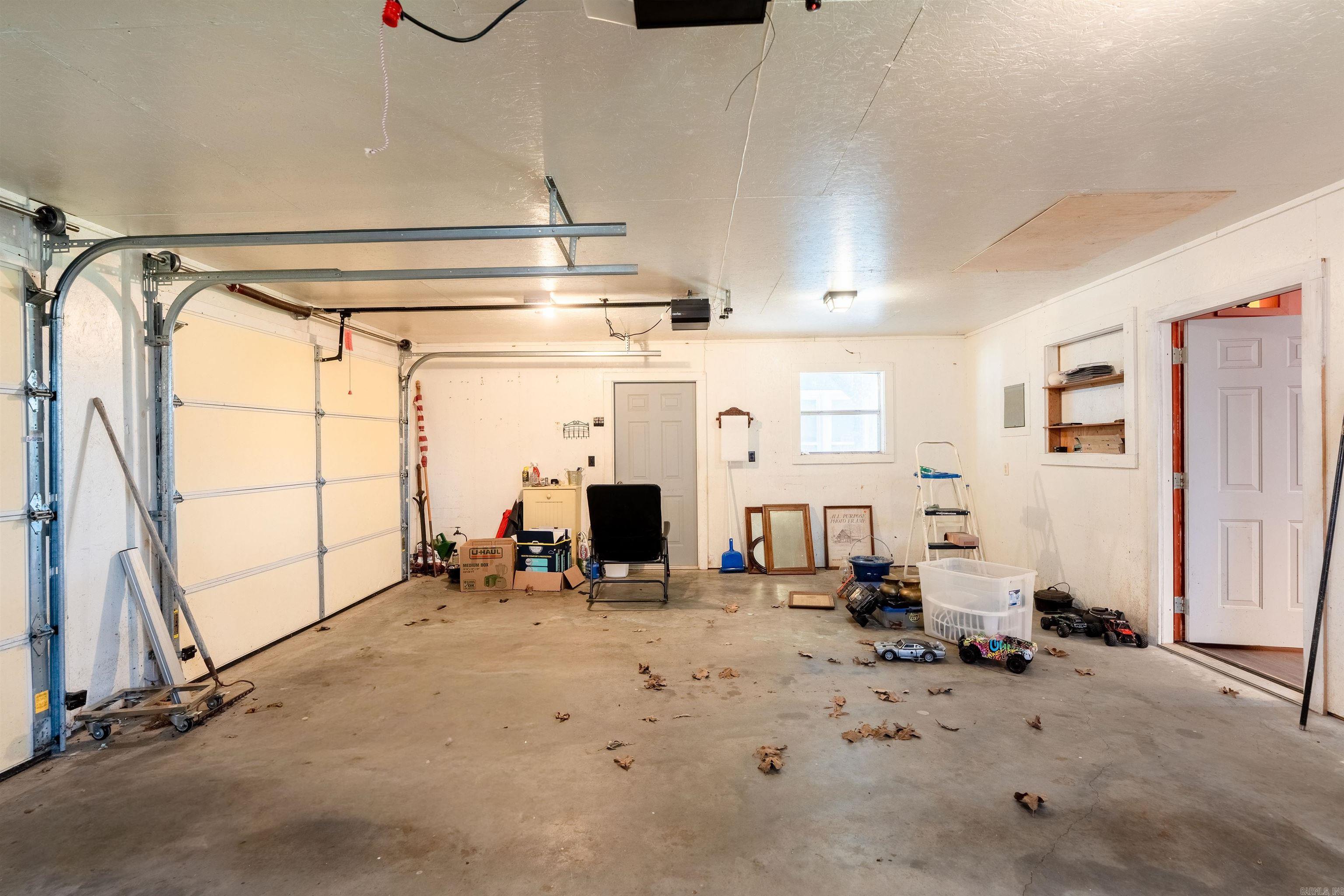 54 Woodland Cove Drive Property Photo 31